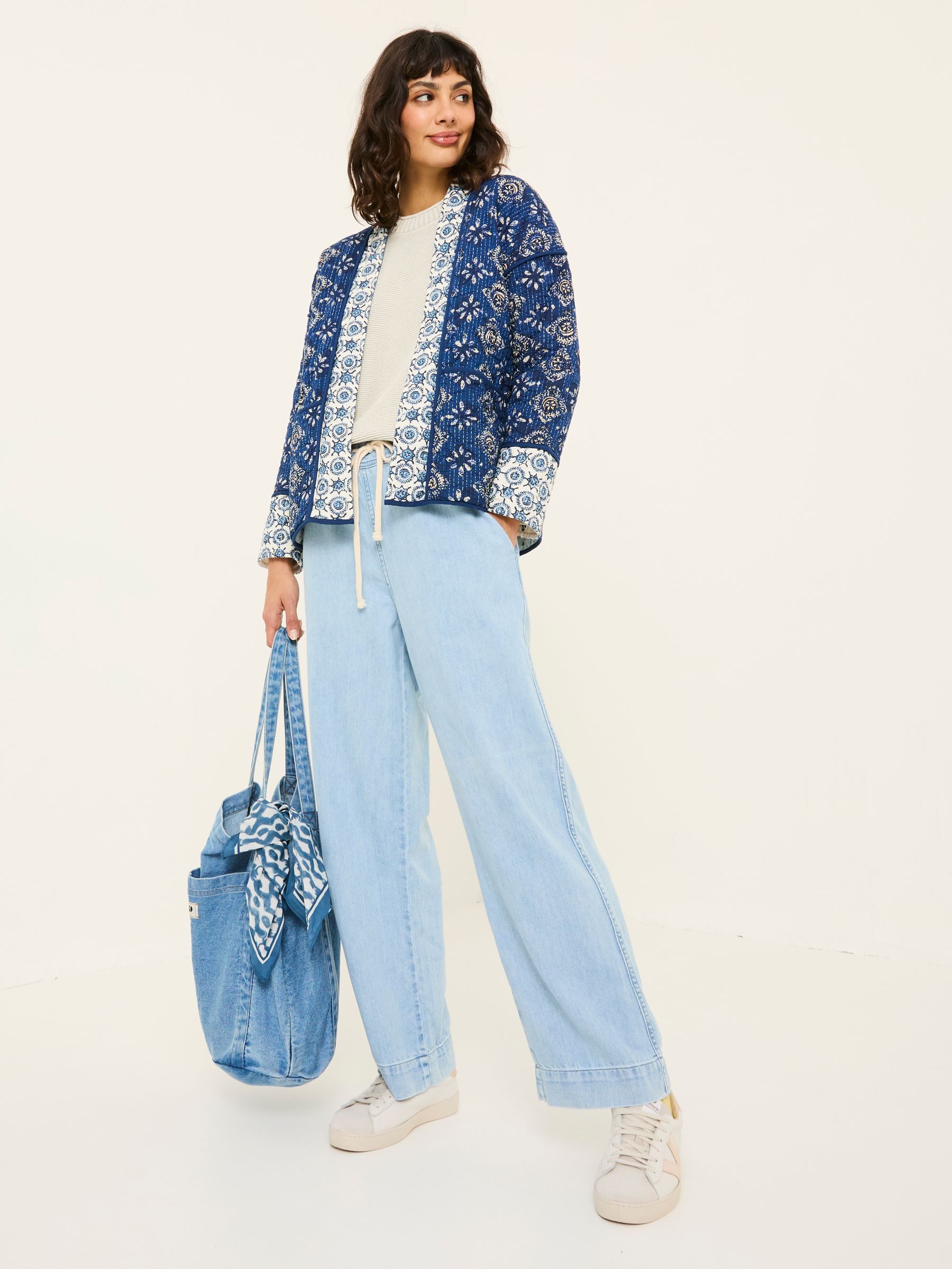 Kaia Indigo Blue 100% Cotton Tile Geo Quilted Jacket - Image 4 of 12