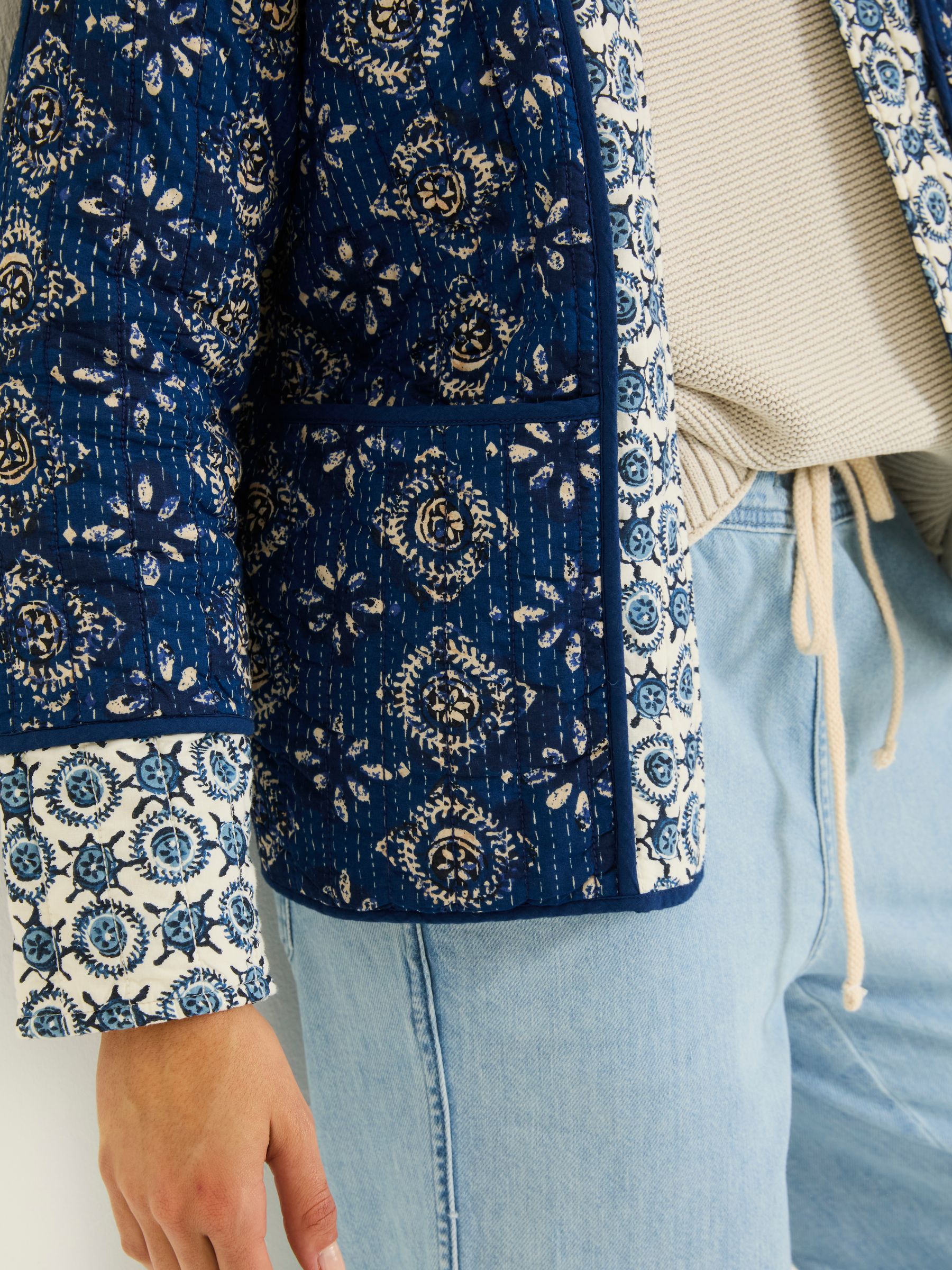 Kaia Indigo Blue 100% Cotton Tile Geo Quilted Jacket - Image 7 of 12