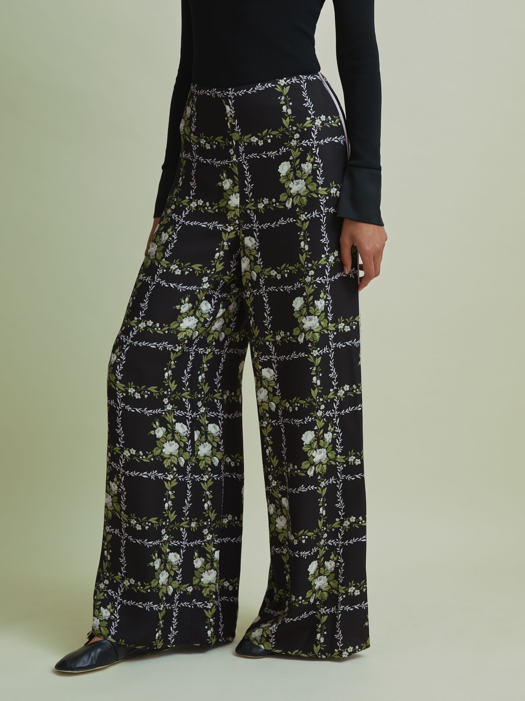 Florere High Rise Wide Leg Trousers in Black - Image 3 of 7