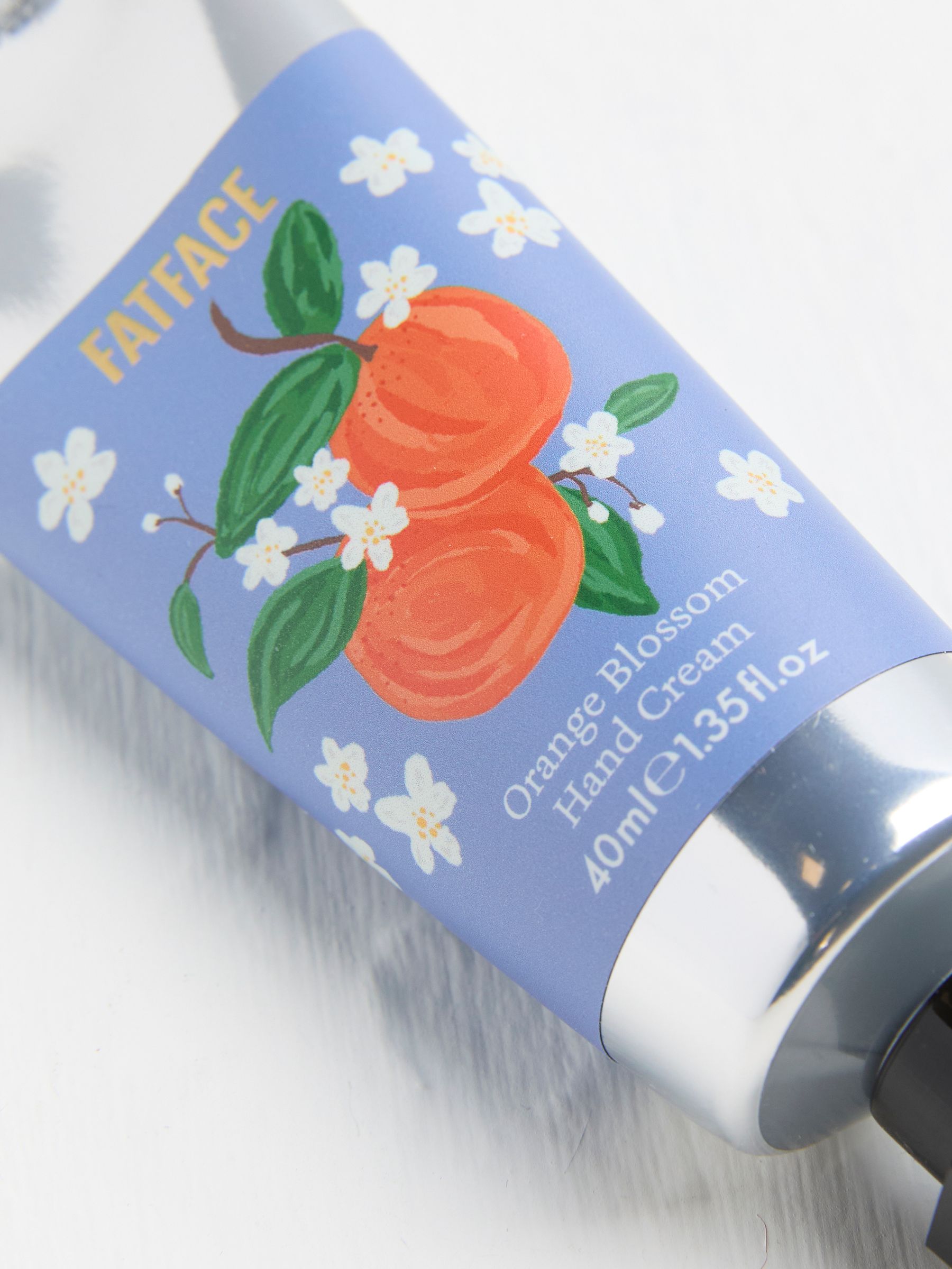 Lilac Envigorating Scented Hand Cream - Image 2 of 2