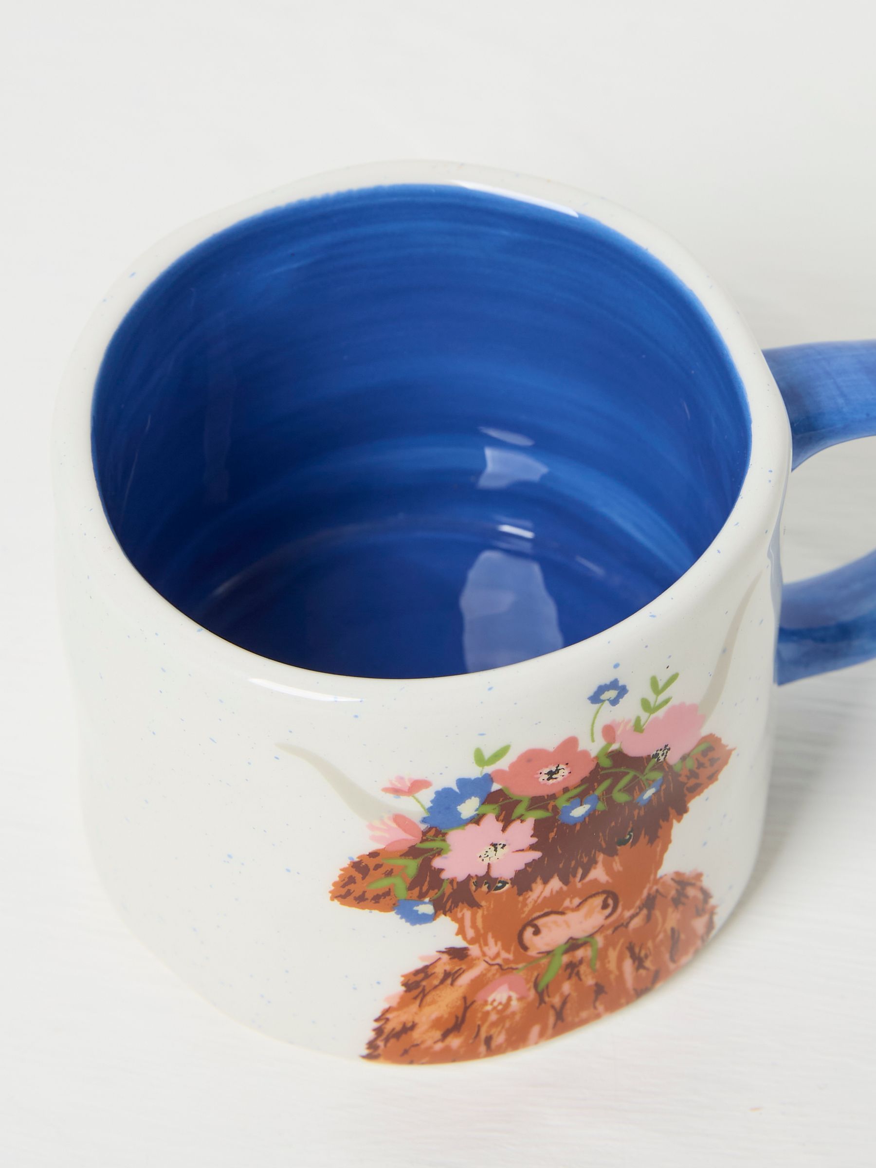 White Hetty the Highland Cow Mug - Image 2 of 2