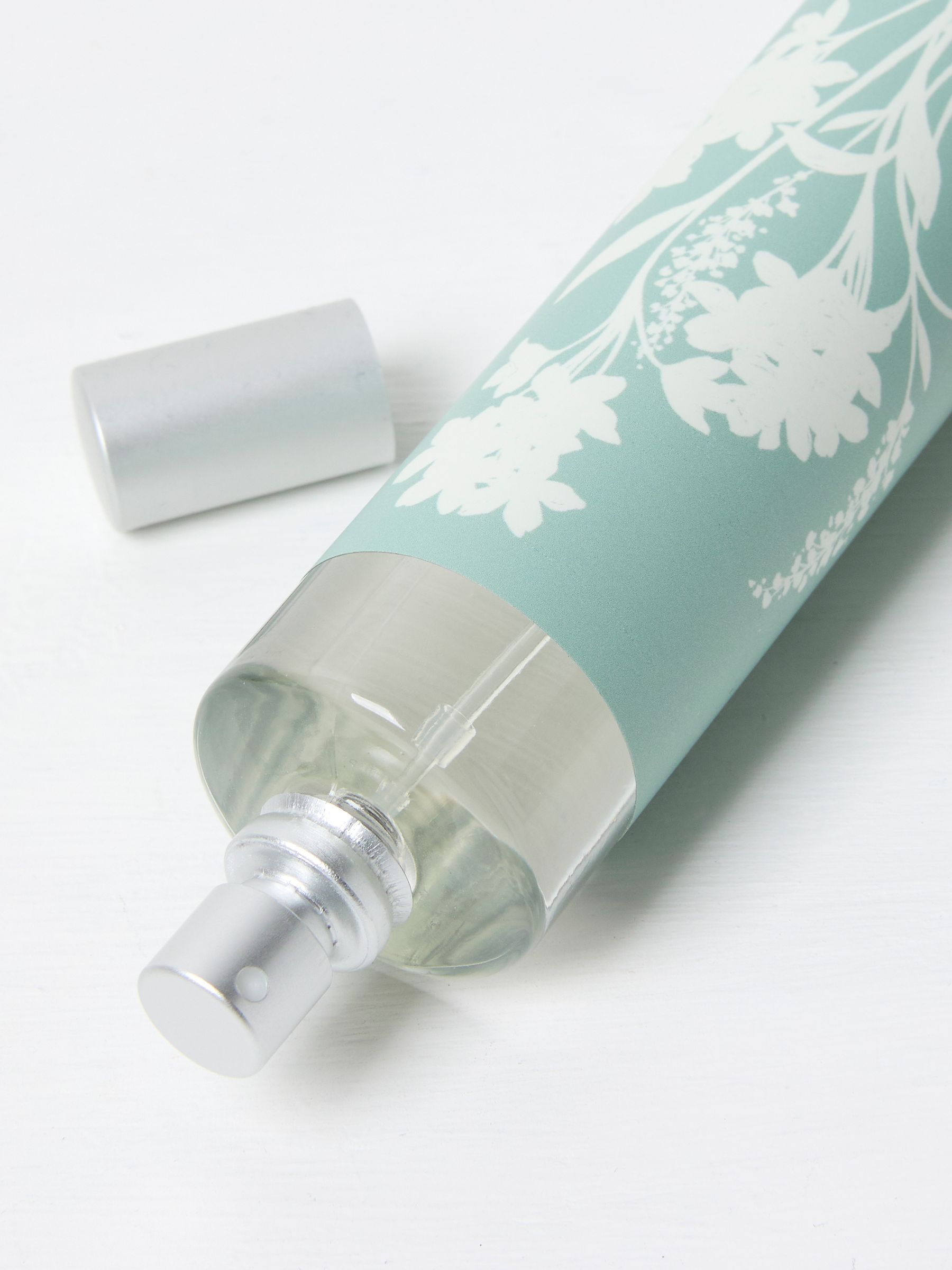 Green Unwind Scented Room Spray - Image 2 of 2
