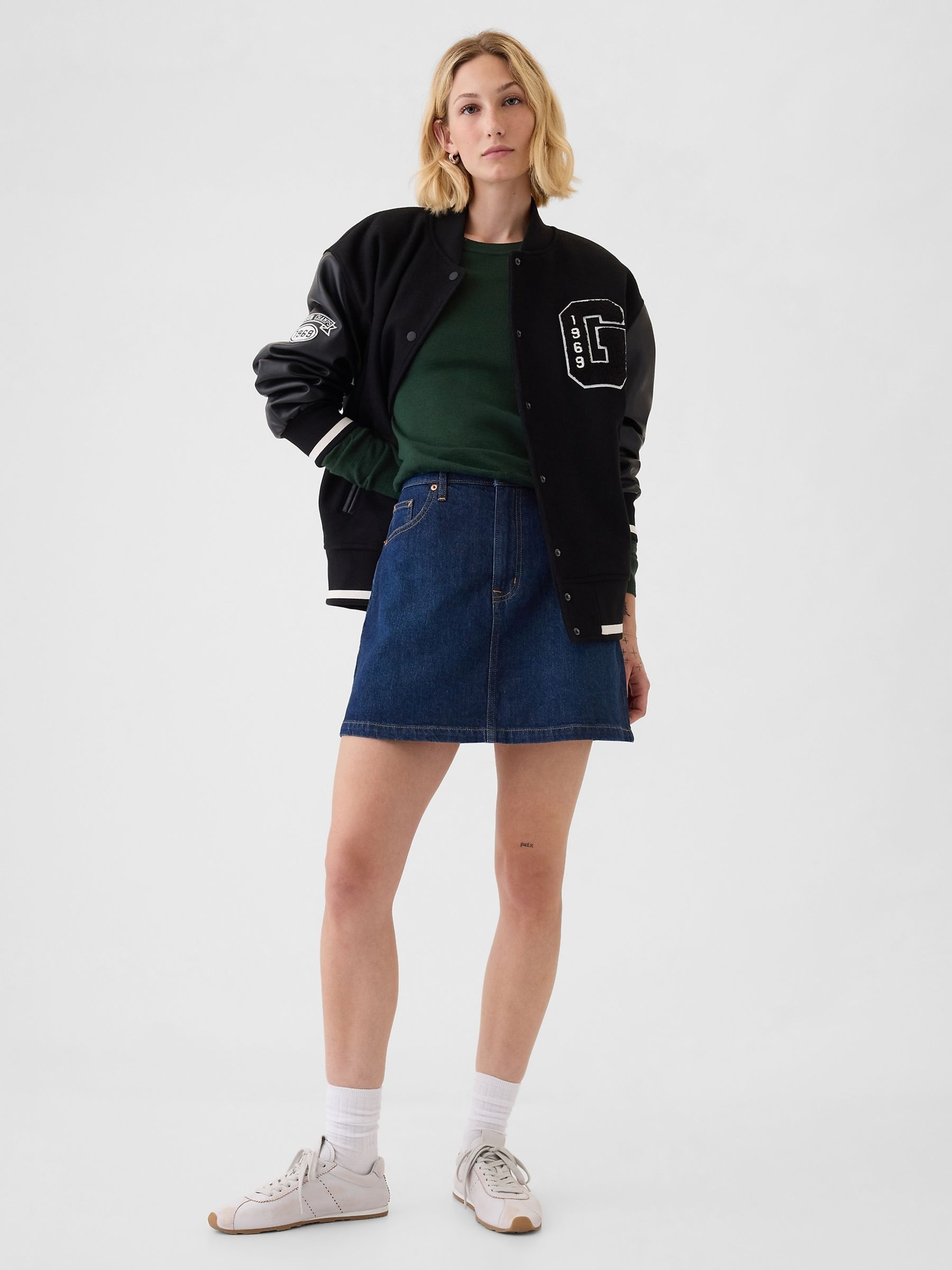 Green Merino Wool Crew Neck Jumper - Image 3 of 5