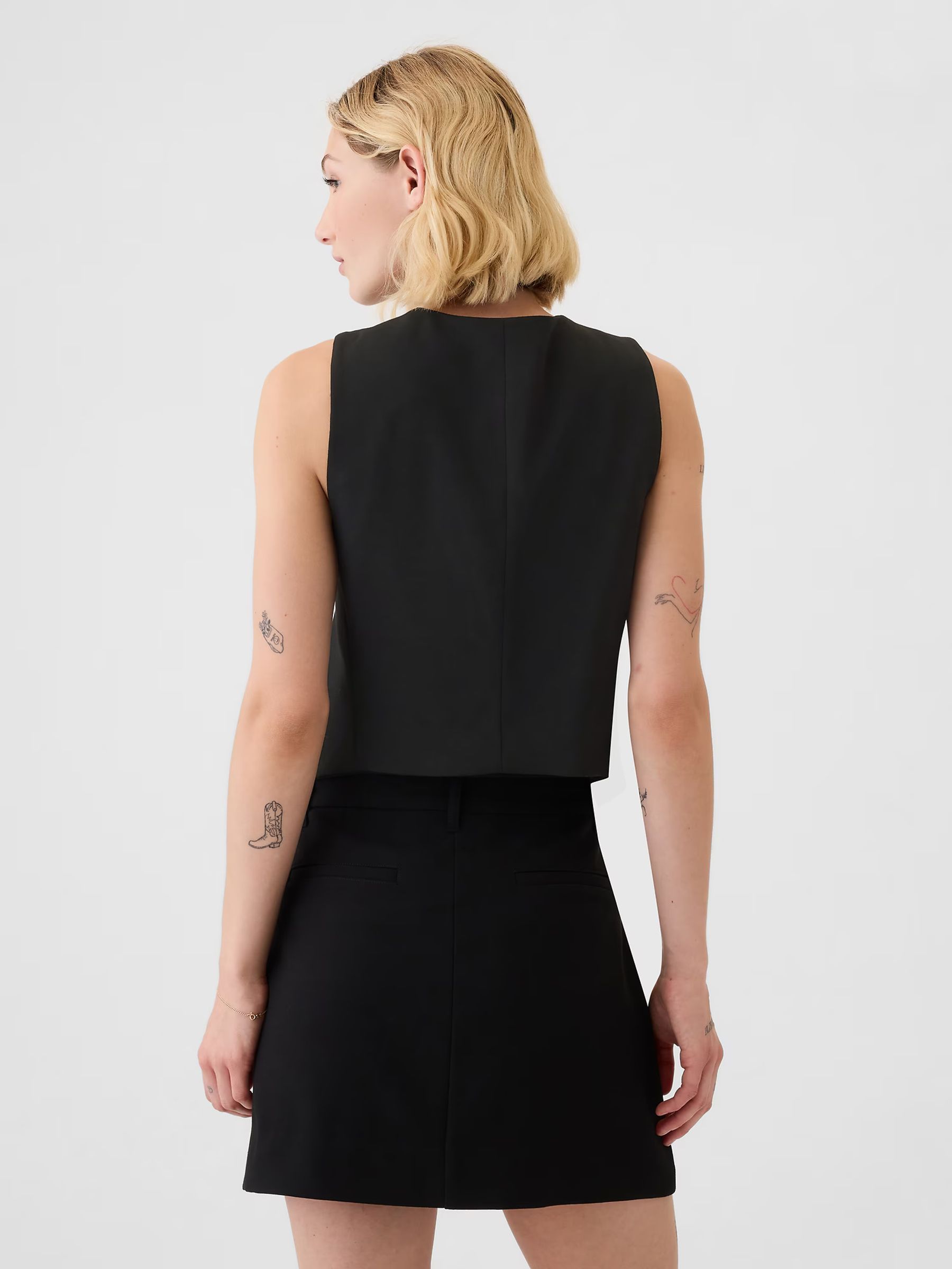 Black Cropped Waistcoat - Image 2 of 4