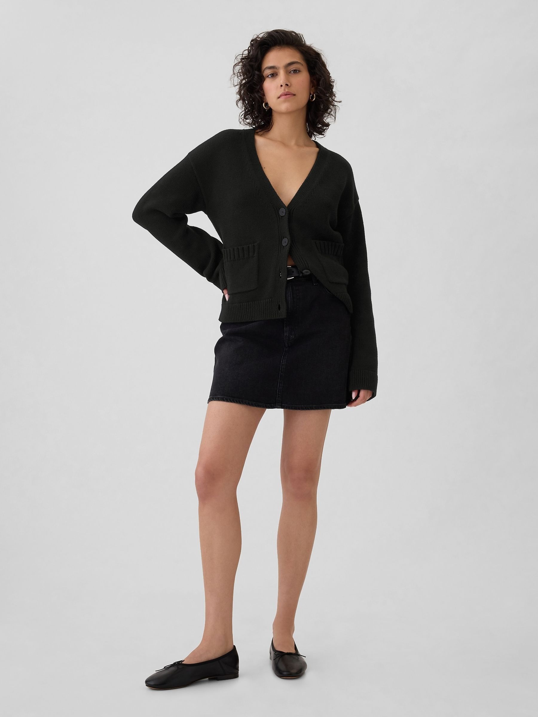 Black V-Neck Pocket Cardigan - Image 3 of 5
