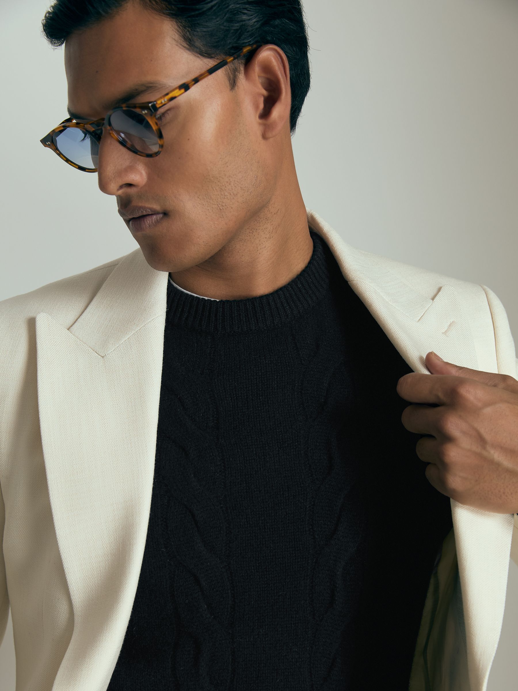 Atelier Cabled-Cashmere Jumper in Black - Image 5 of 6