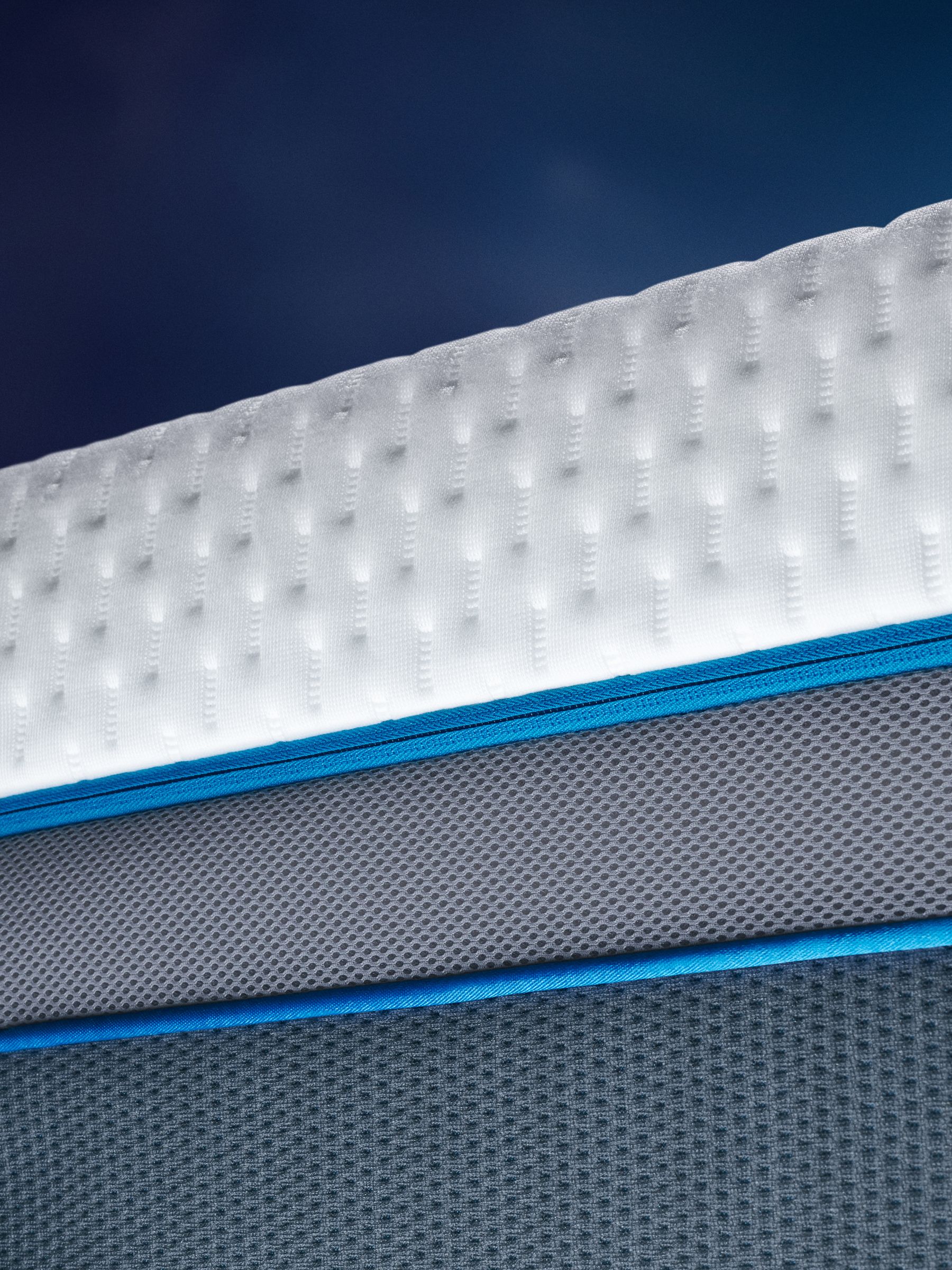 Simba White and Dark Grey Deluxe Ultra White and Dark Grey Mattress - Image 4 of 5