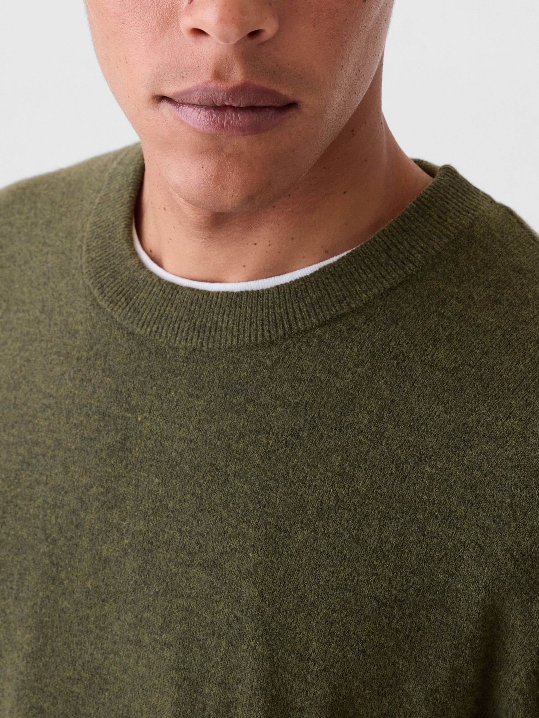 Green CashSoft Crew Neck Jumper - Image 4 of 5