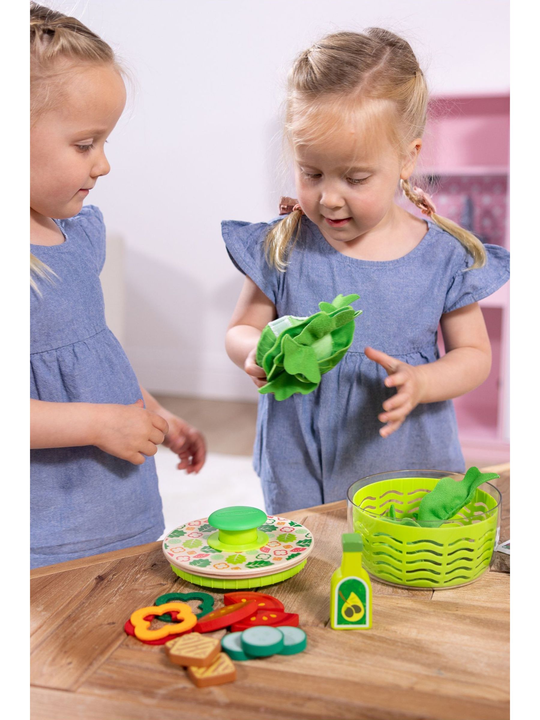 Melissa & Doug Salad Spinner Play Set - Image 2 of 9