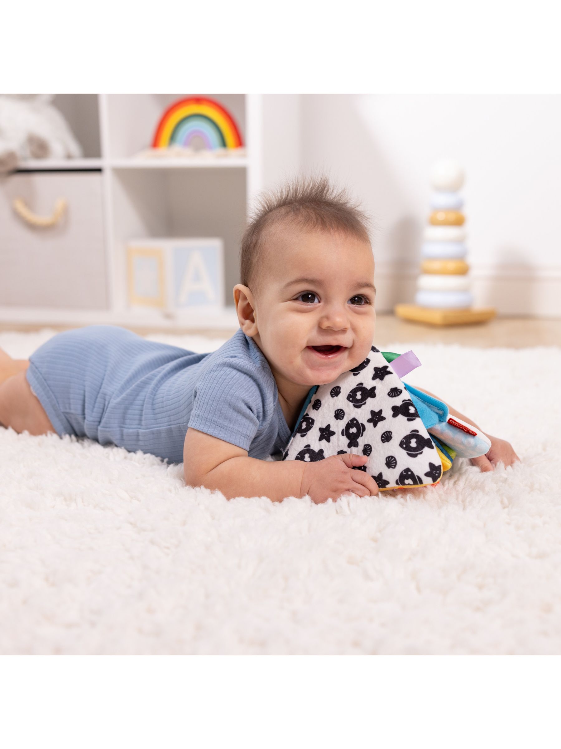 Melissa & Doug No Colour Ocean Tummy Time Triangle - Image 6 of 9