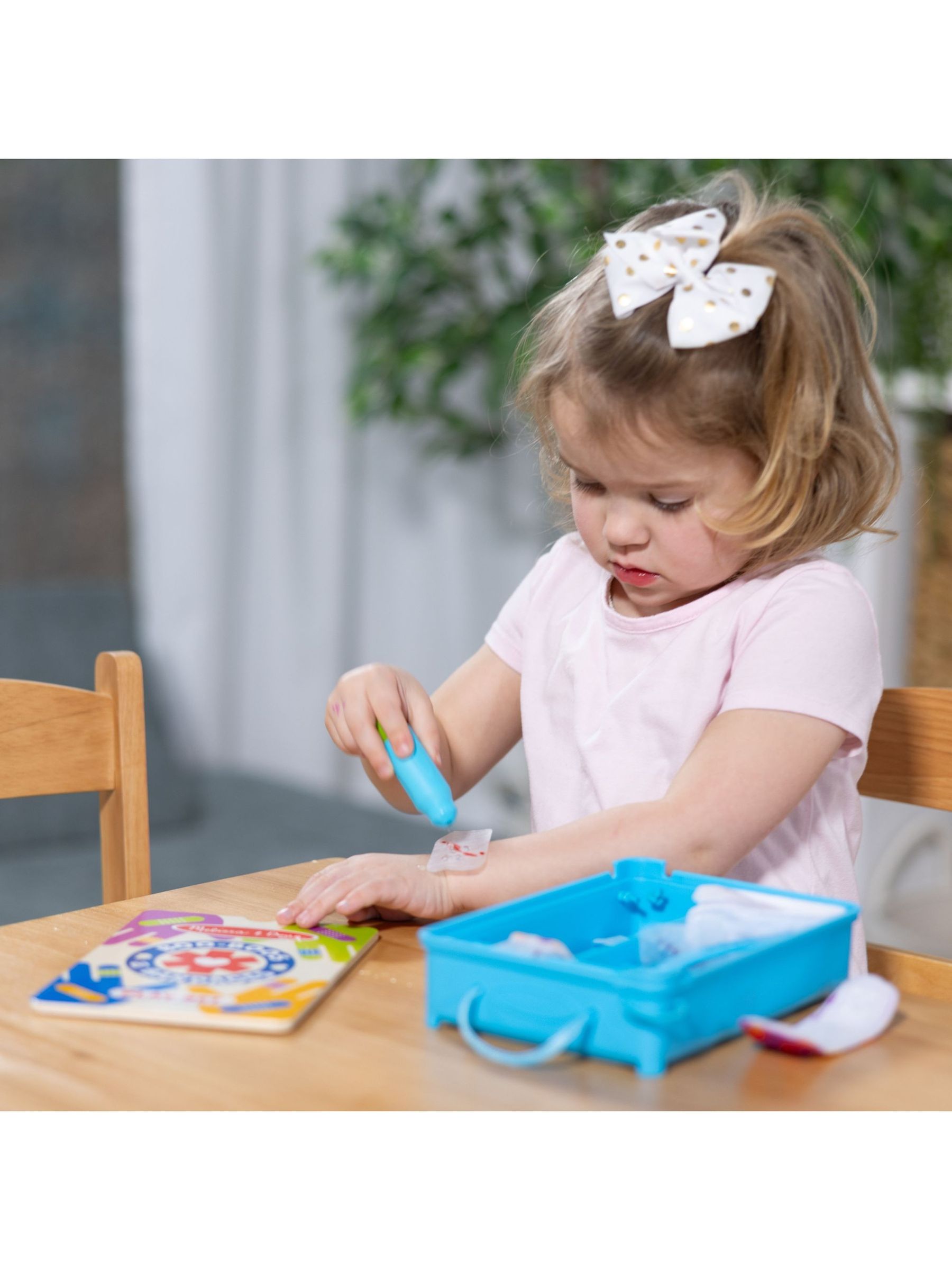 Melissa & Doug No Colour Boo-Boos & Bandages Reusable Play Set - Image 2 of 9