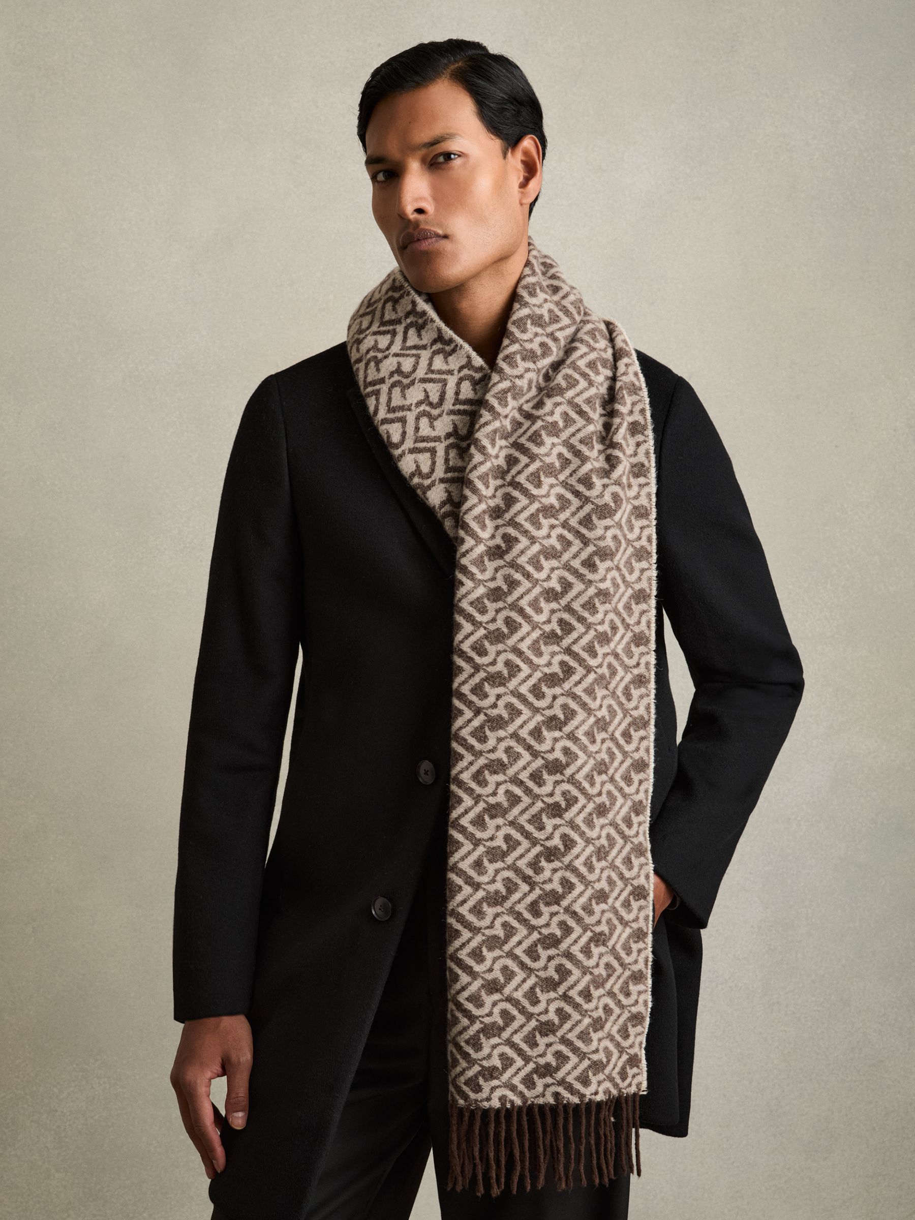 Logo-Jacquard Scarf With Wool in Dark Brown/ Off White - Image 2 of 4