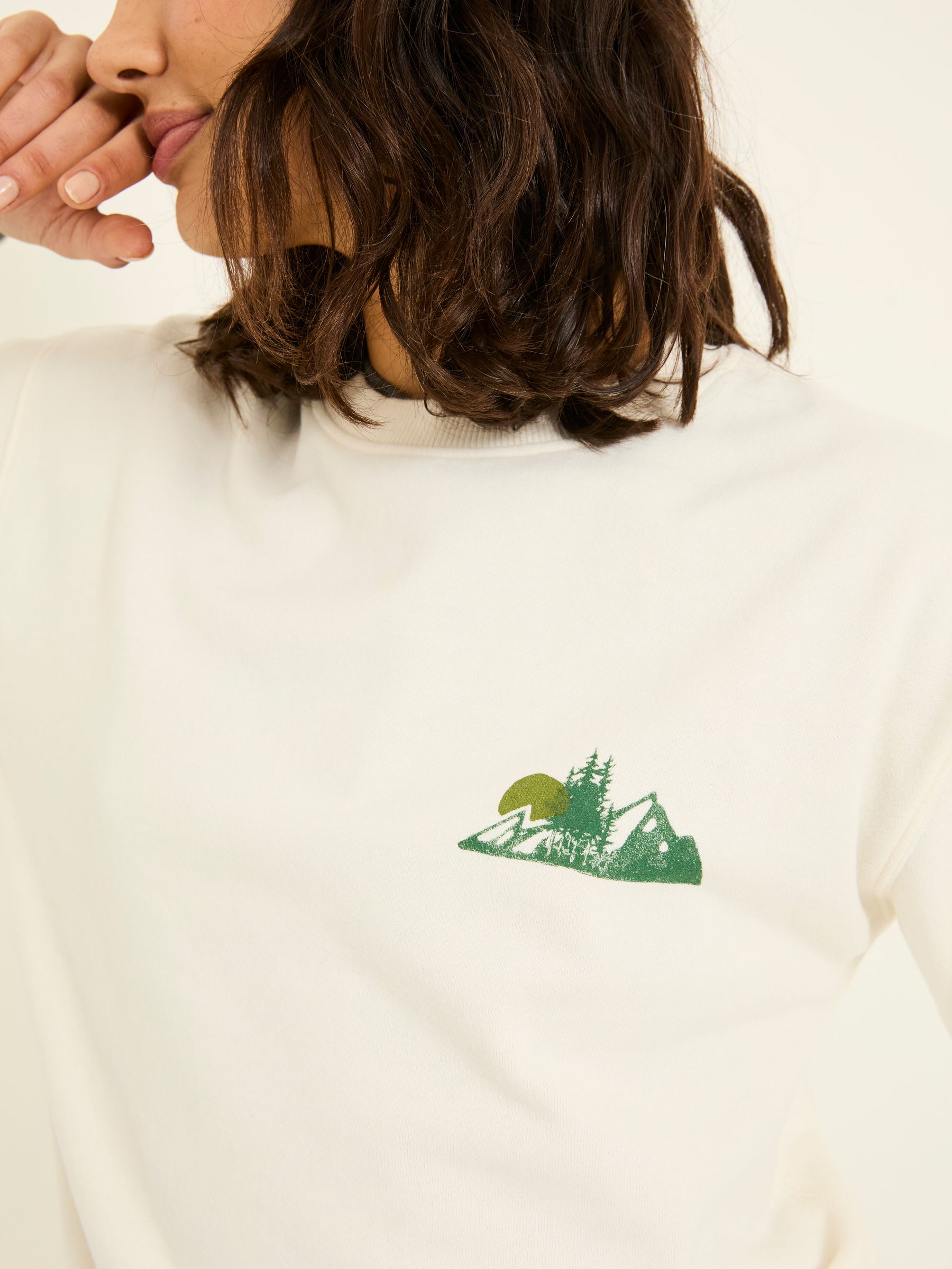 Georgia Ivory Wilding Graphic Sweater - Image 4 of 6