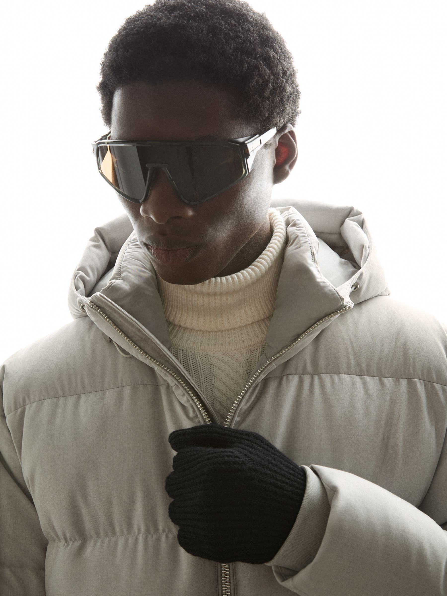 Ribbed-Merino Touchscreen Gloves in Black - Image 2 of 3