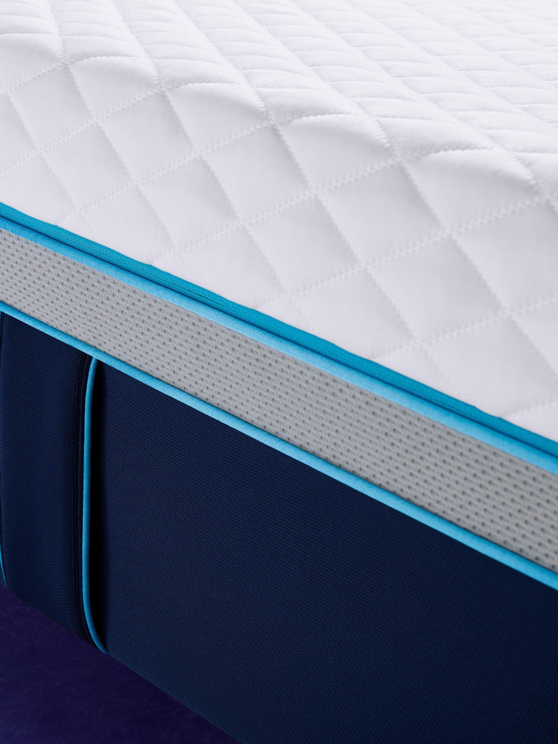 Simba White Hybrid® Luxe Mattress - Image 4 of 6