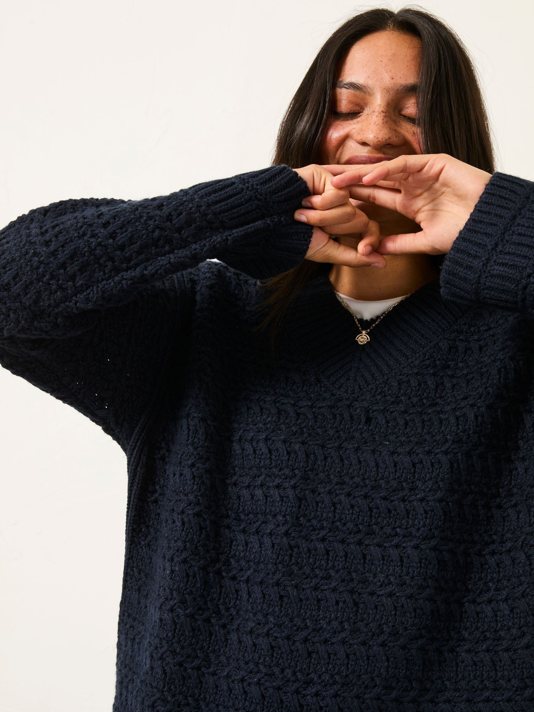 Stella Dark Navy V Neck Knitted Jumper - Image 3 of 6