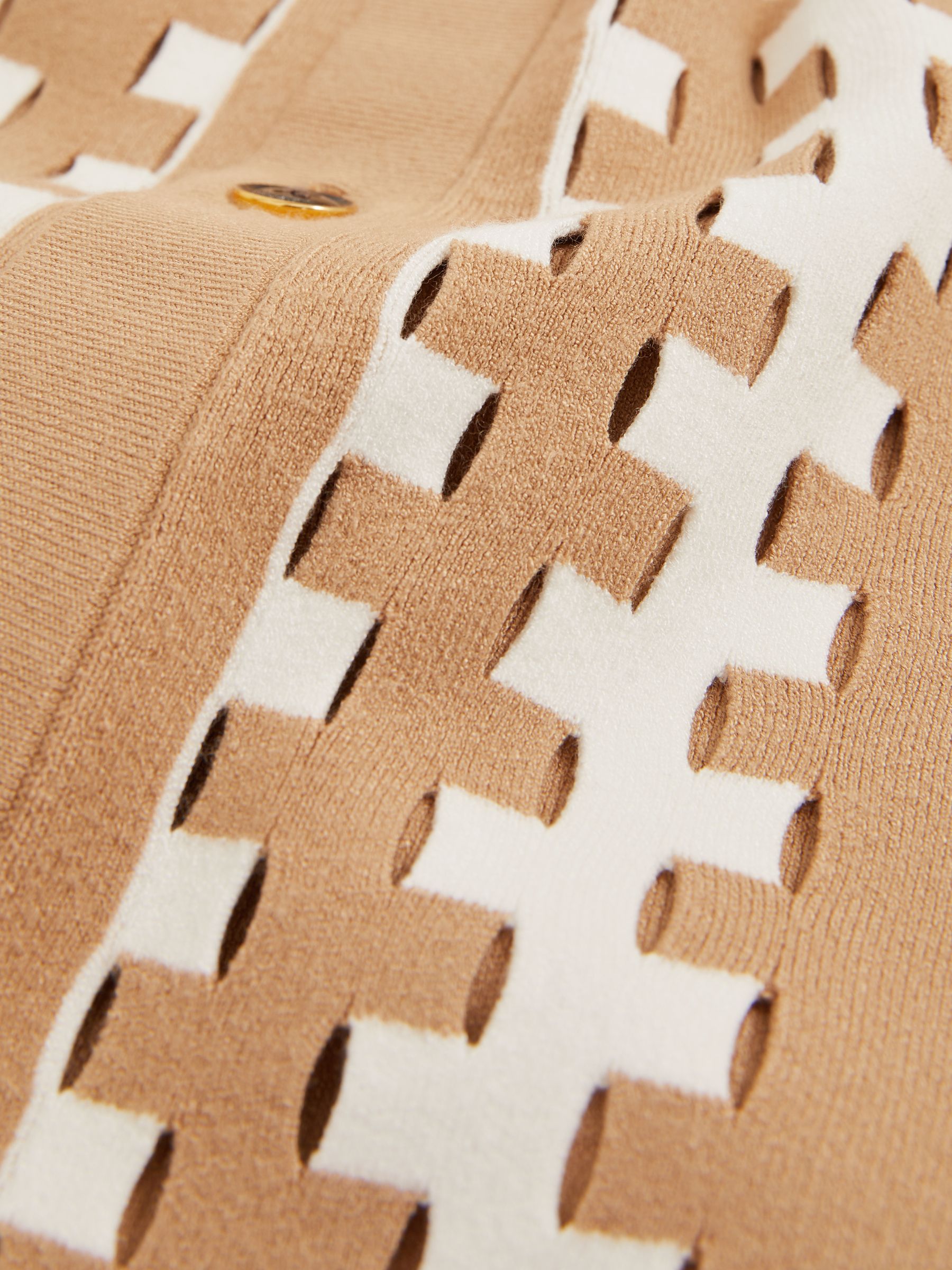 Geometric Cuban Collar Knit Shirt in Camel/Off White - Image 7 of 7