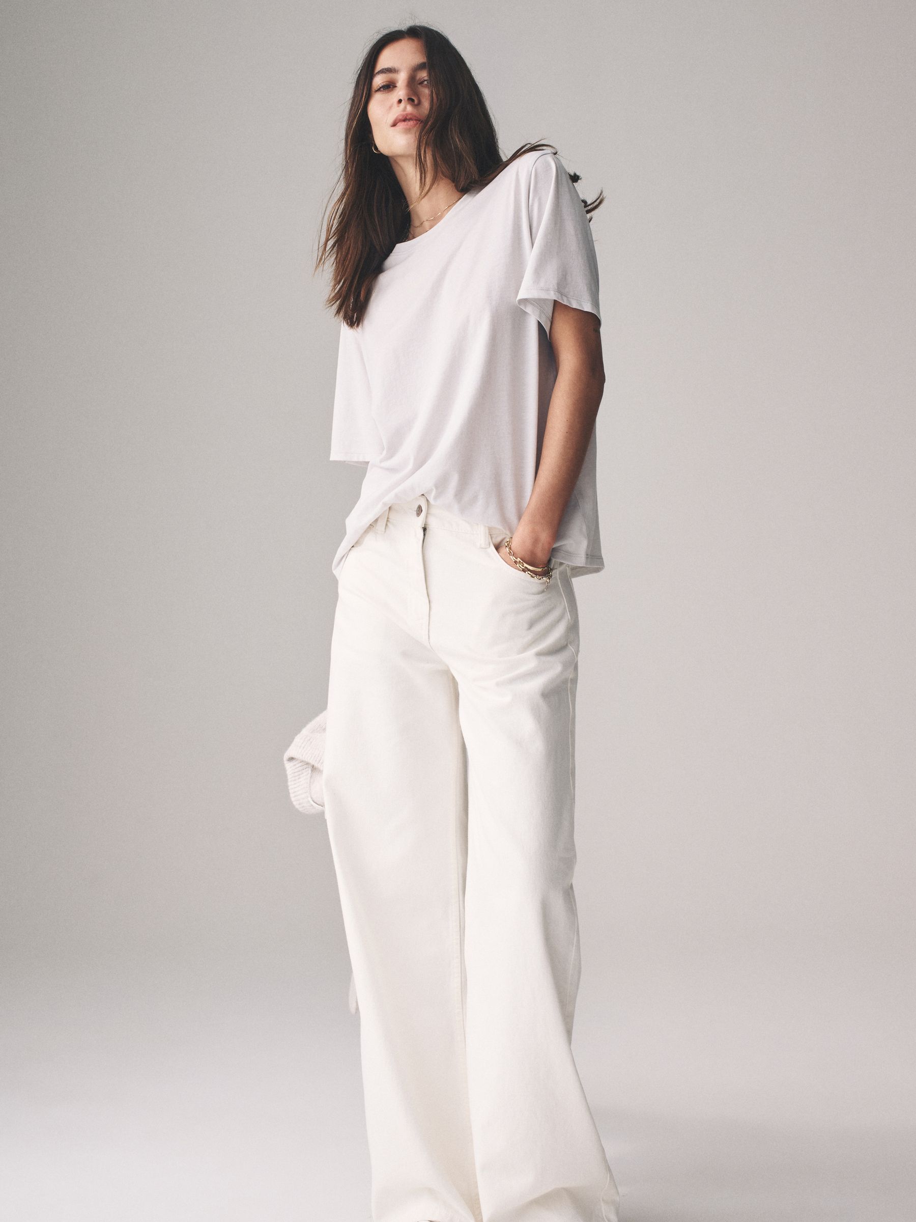7 Pack Essential T-Shirts - Image 3 of 6