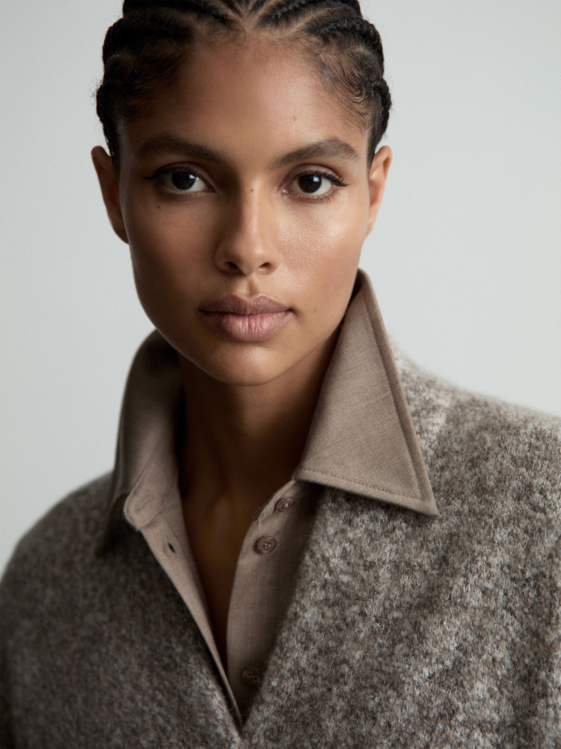 Cashmere-Blend Bouclé V-Neck Jumper in Neutral - Image 3 of 9