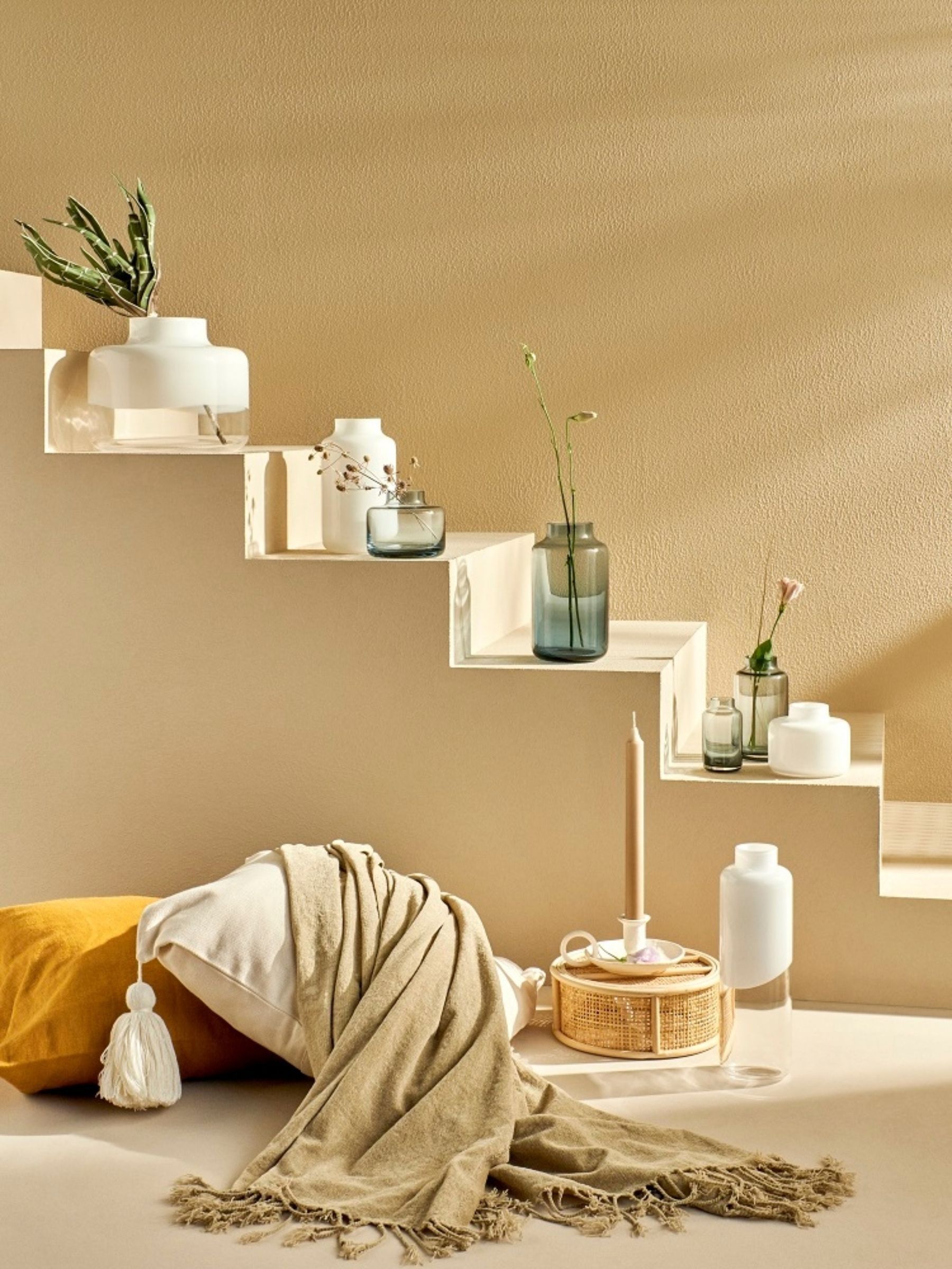 Nude White Small Magnolia Vase - Image 2 of 4