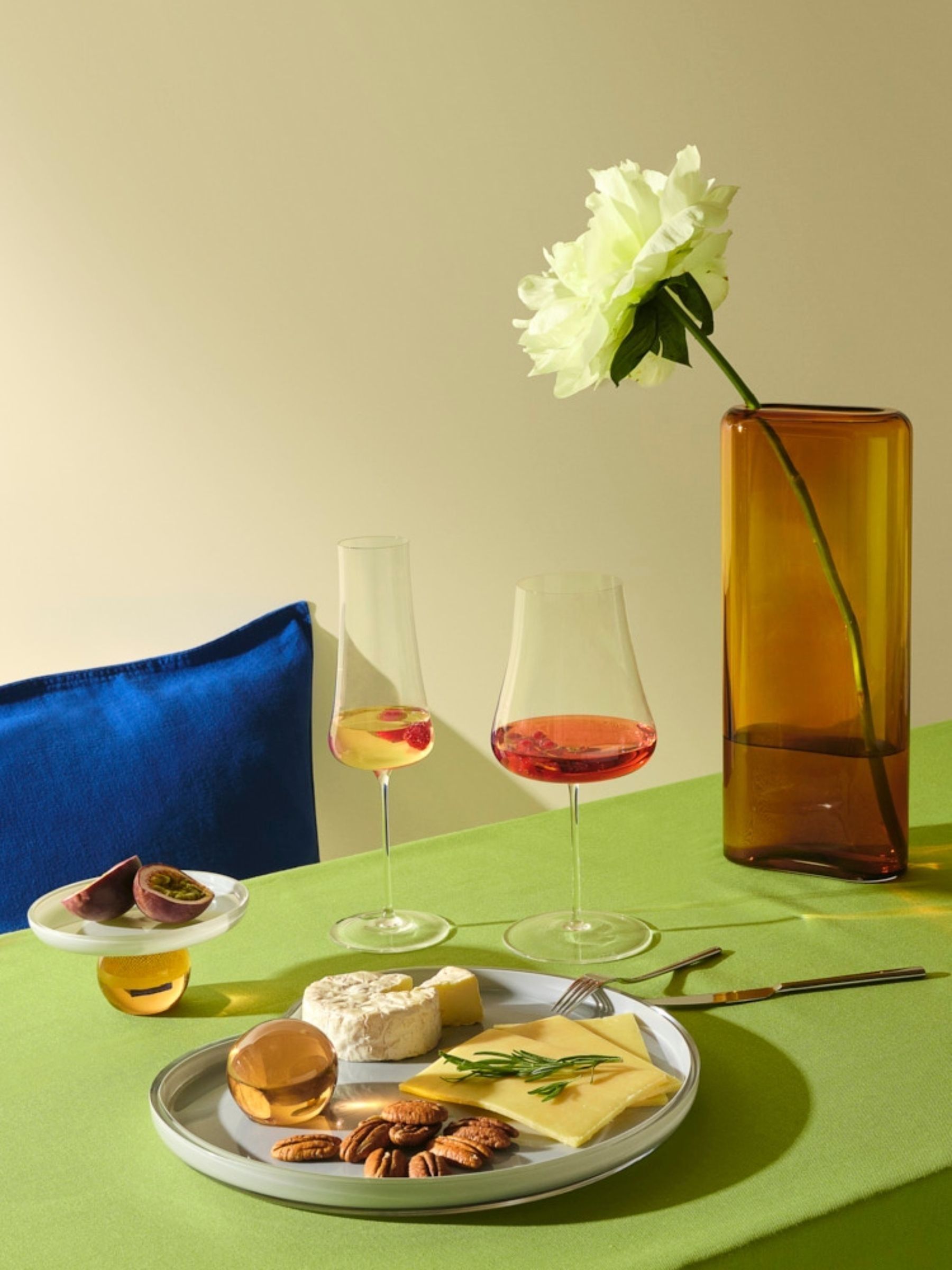 Nude Clear Stem Zero Volcano Champagne Glass - Image 4 of 5