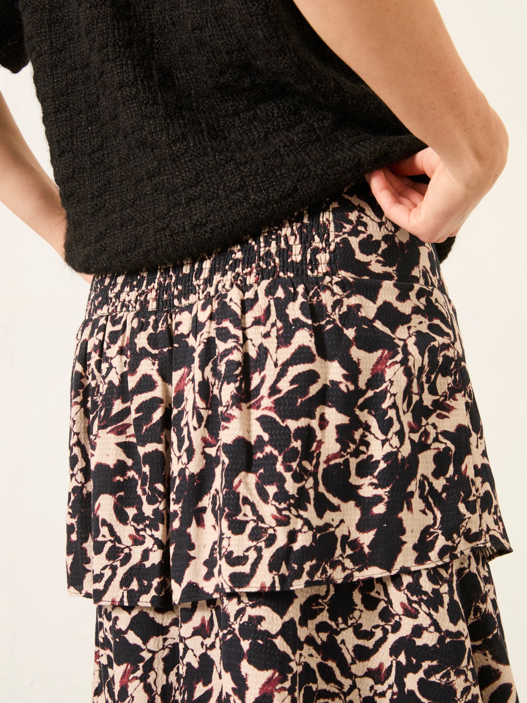 Tonia Black Animal Swirl Midi Skirt - Image 5 of 6