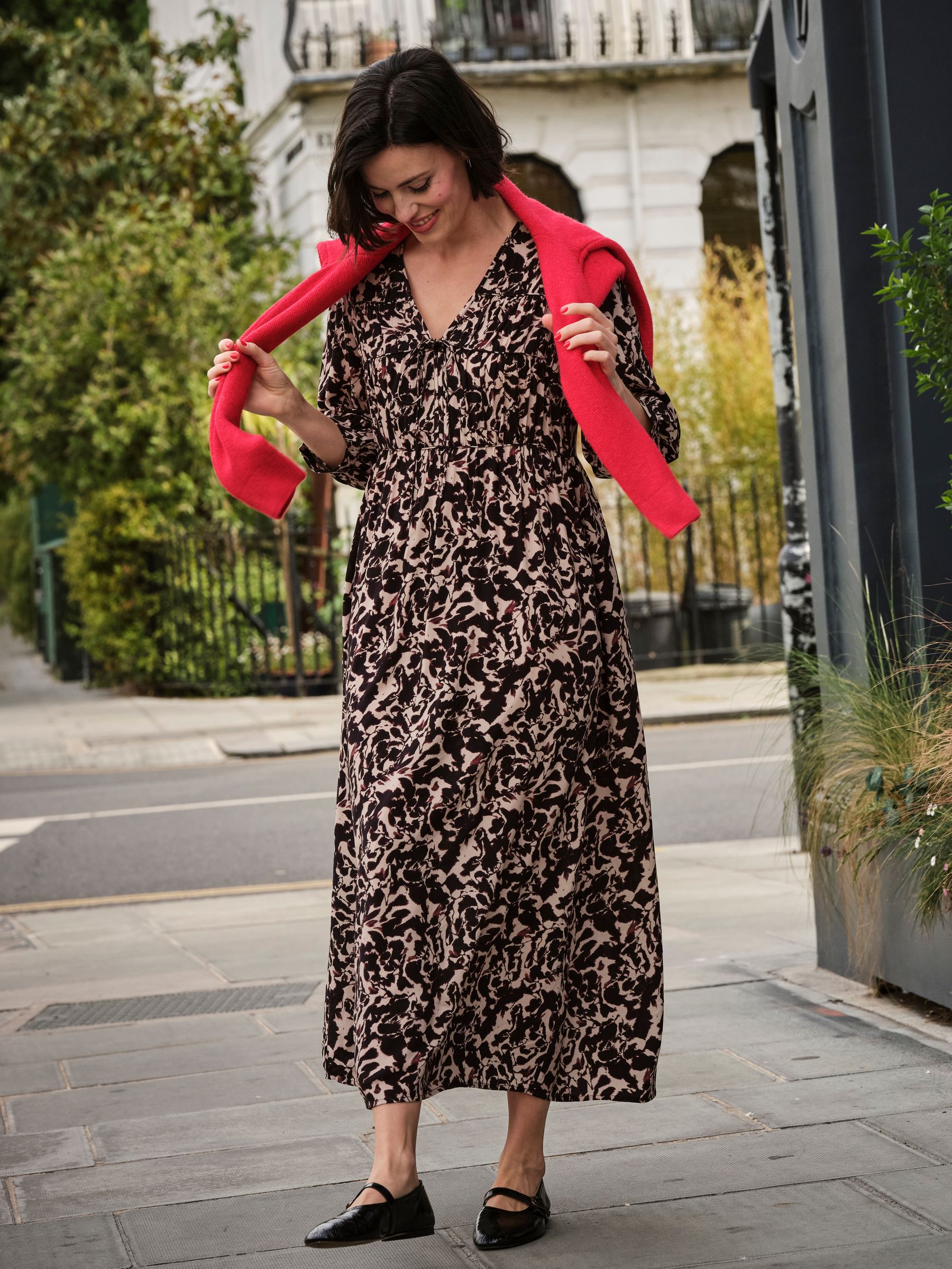 Pippin Black Animal Swirl Regular Midi Dress - Image 1 of 7