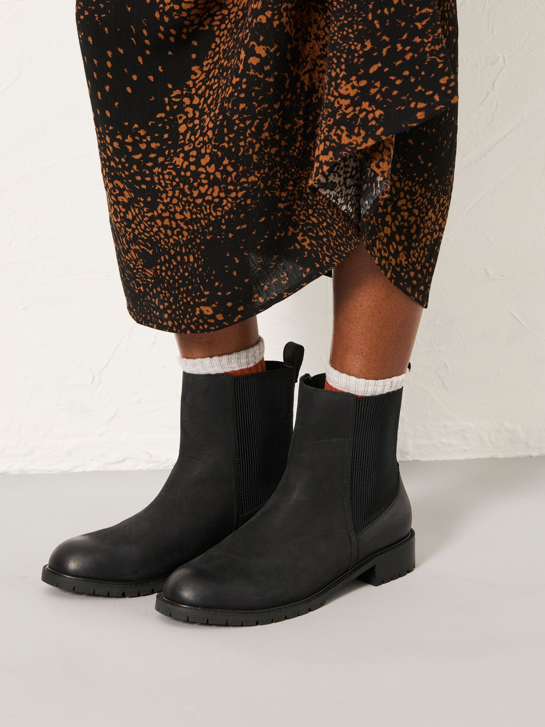 Evelyn Black Standard/Wide Fit Leather Chelsea Ankle Boots 