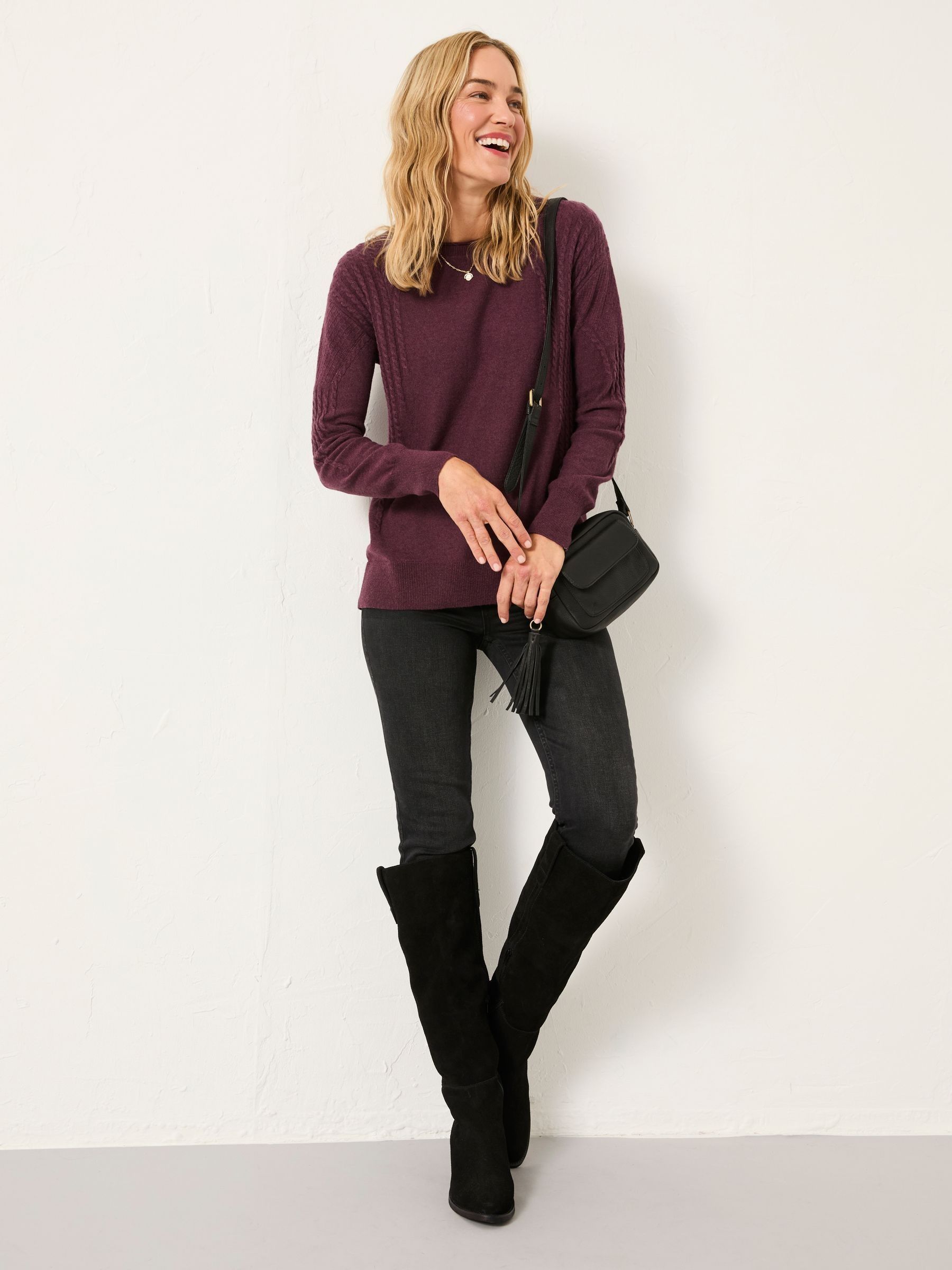Delphine Dusky Purple Fine Gauge V Neck Jumper - Image 3 of 6