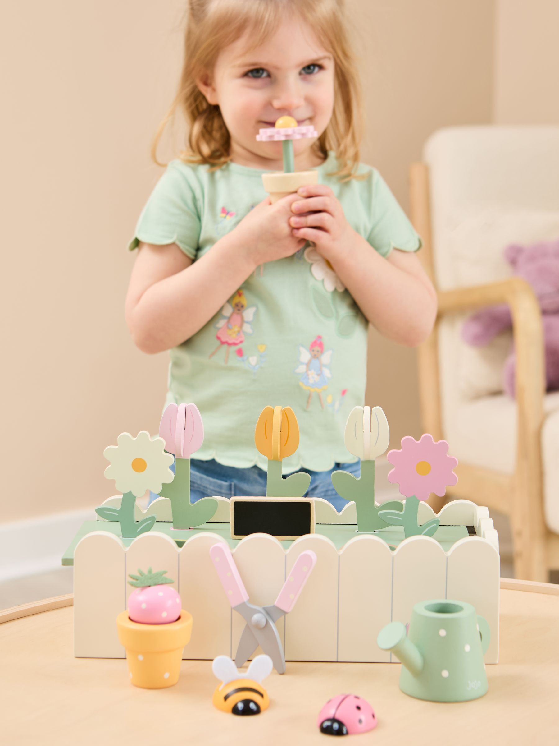 Flower Garden Set - Image 10 of 11
