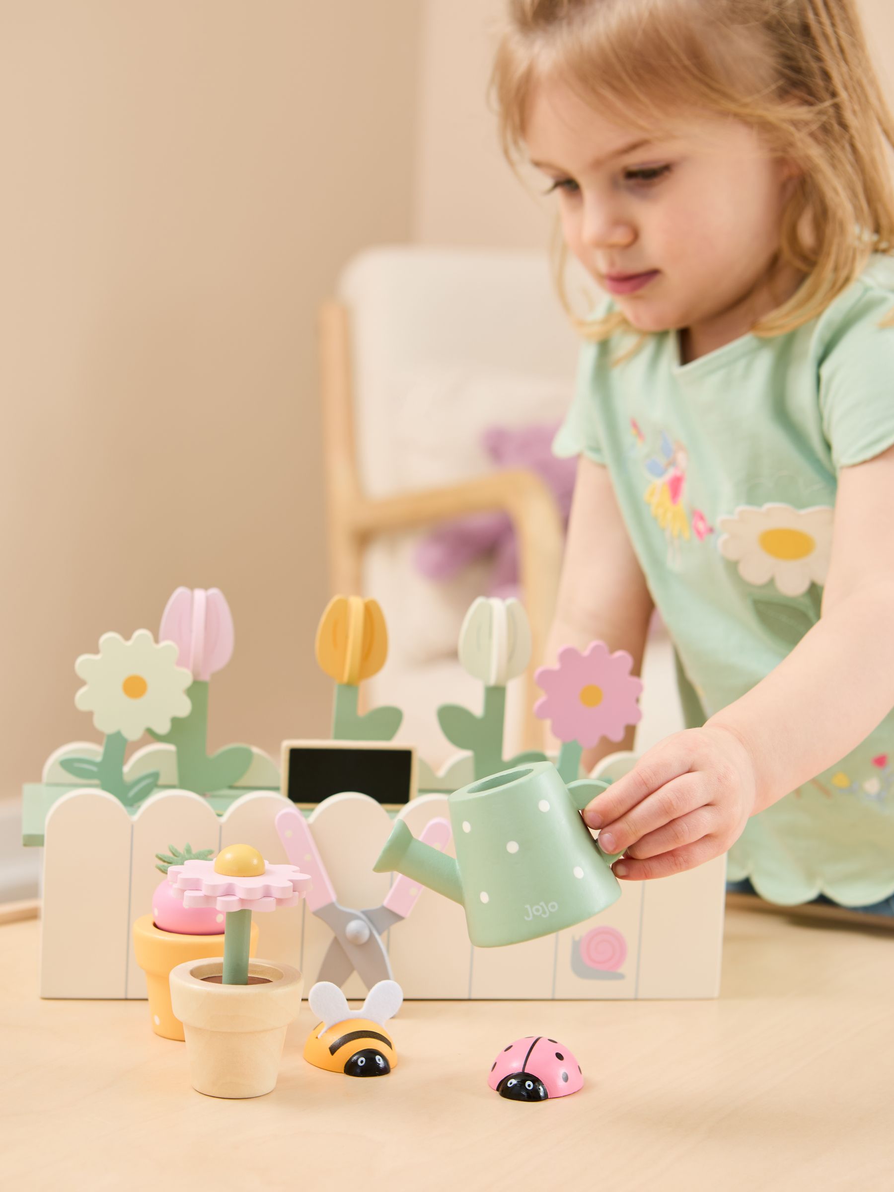 Flower Garden Set - Image 11 of 11