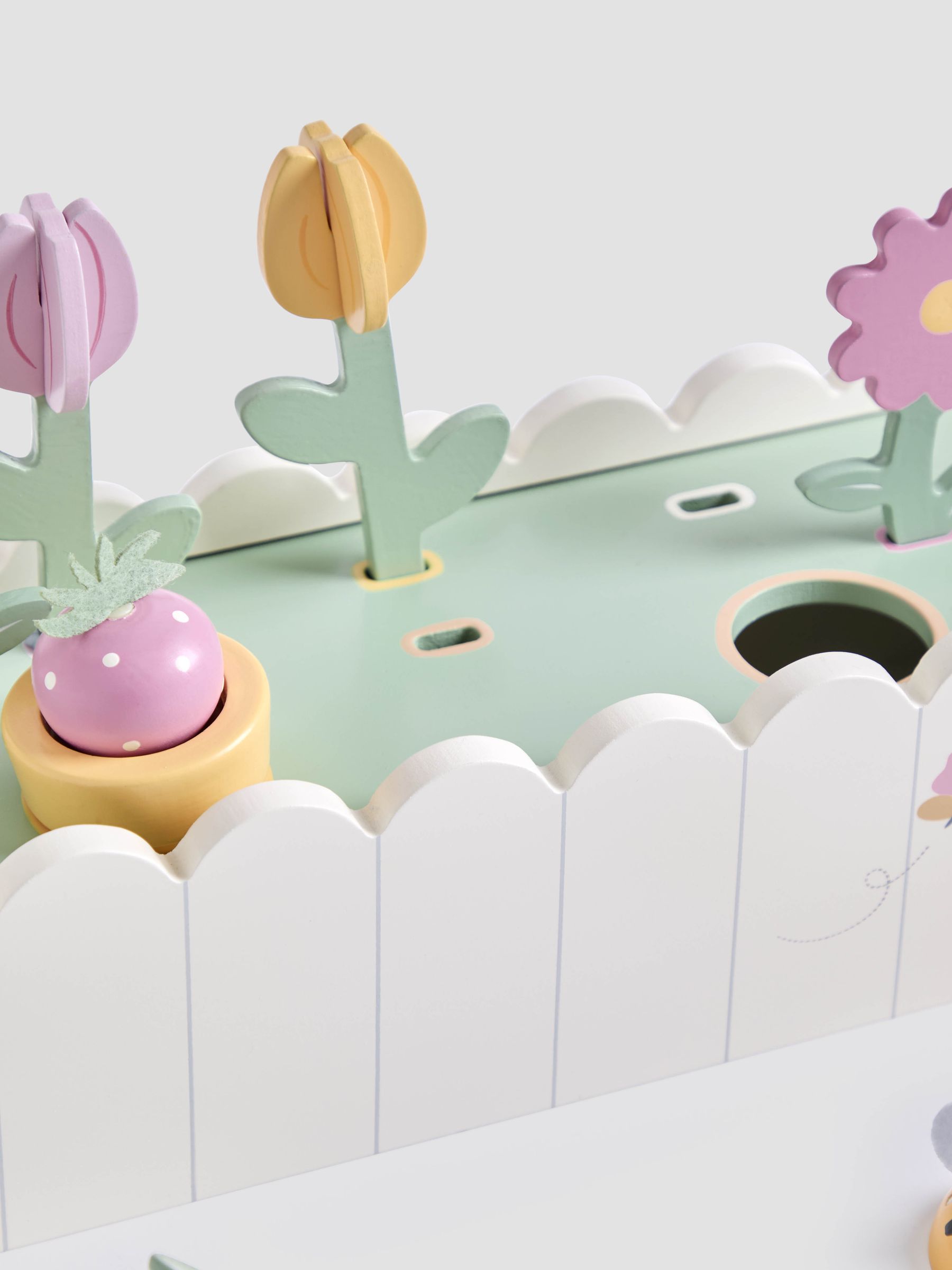 Flower Garden Set - Image 7 of 11