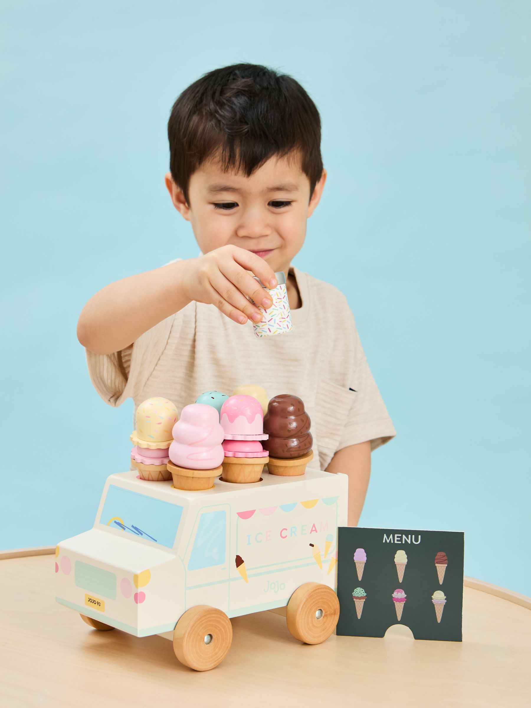 Wooden Ice Cream Van Playset - Image 2 of 5