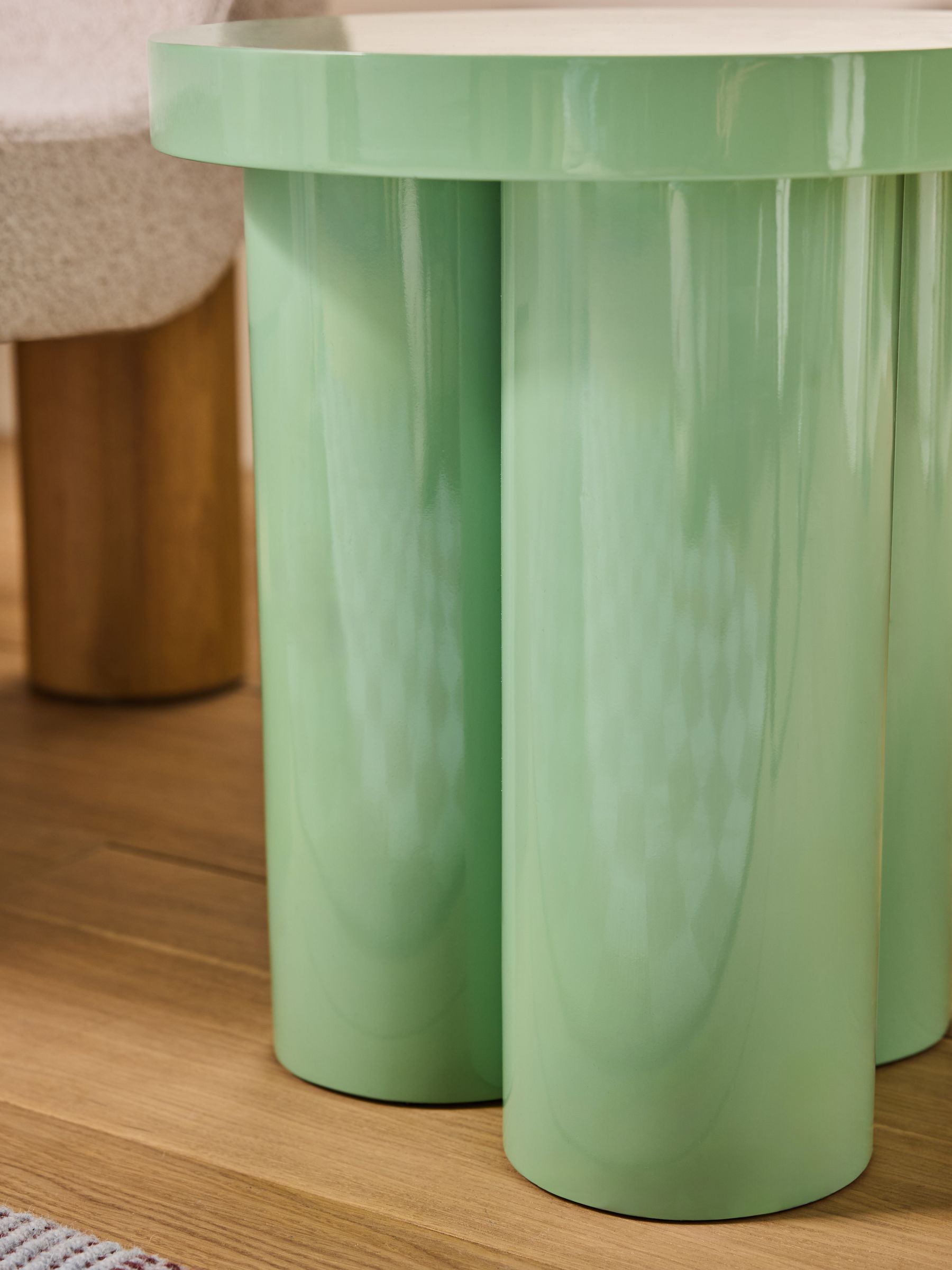 Lacey Side Table in Green Gloss - Image 3 of 5