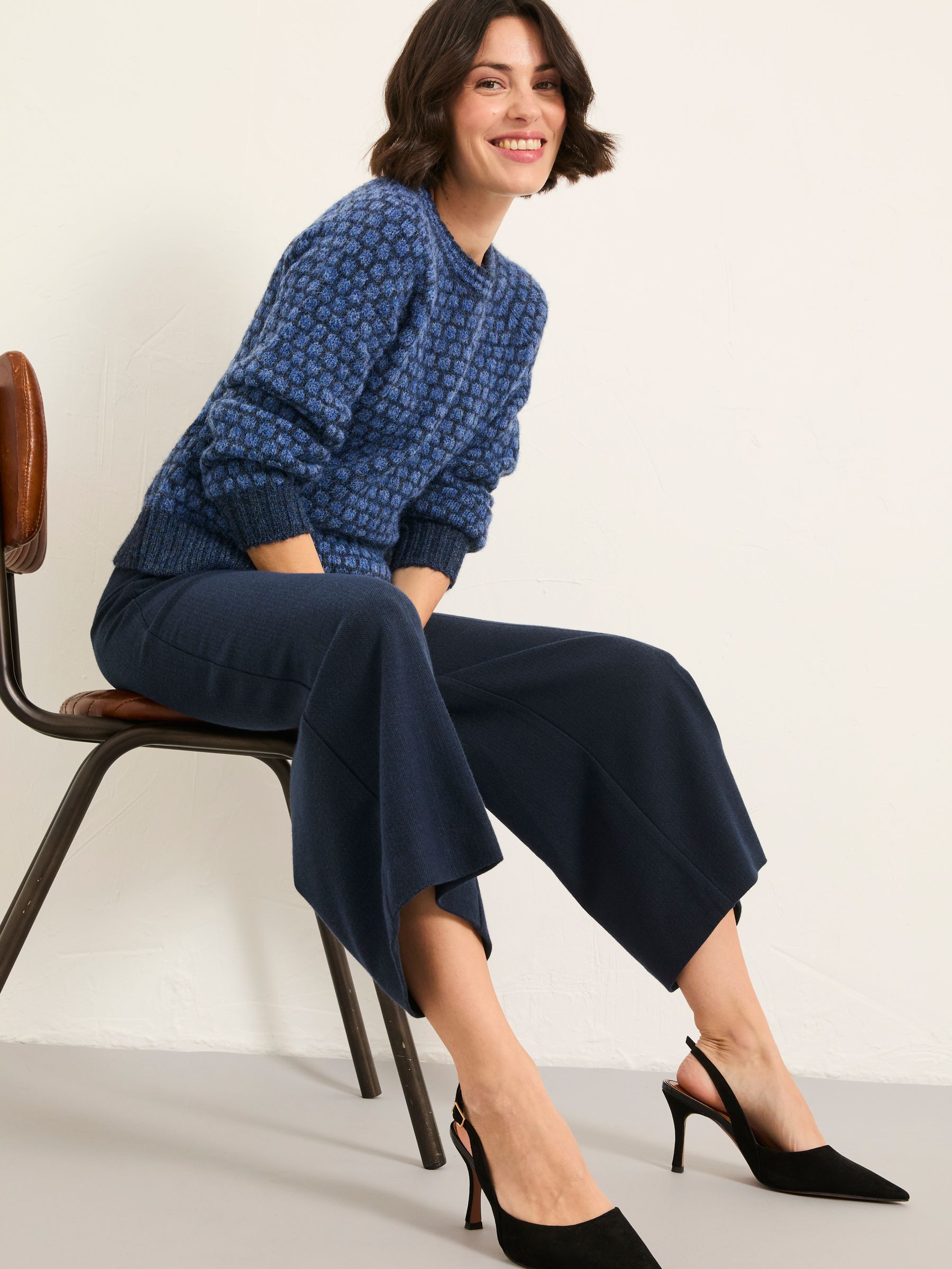 Dolly Navy Cropped Trouser - Image 5 of 8