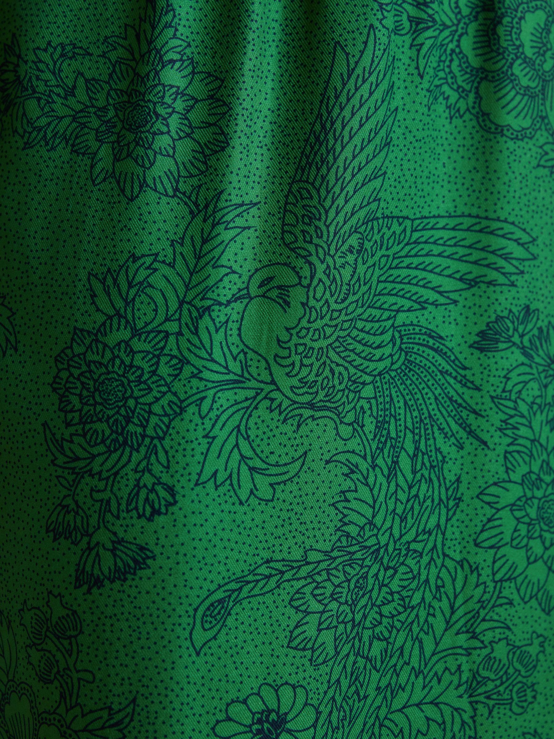 Lilliana Green Shirred V-Neck Long Sleeve Midi Print Dress - Image 6 of 7