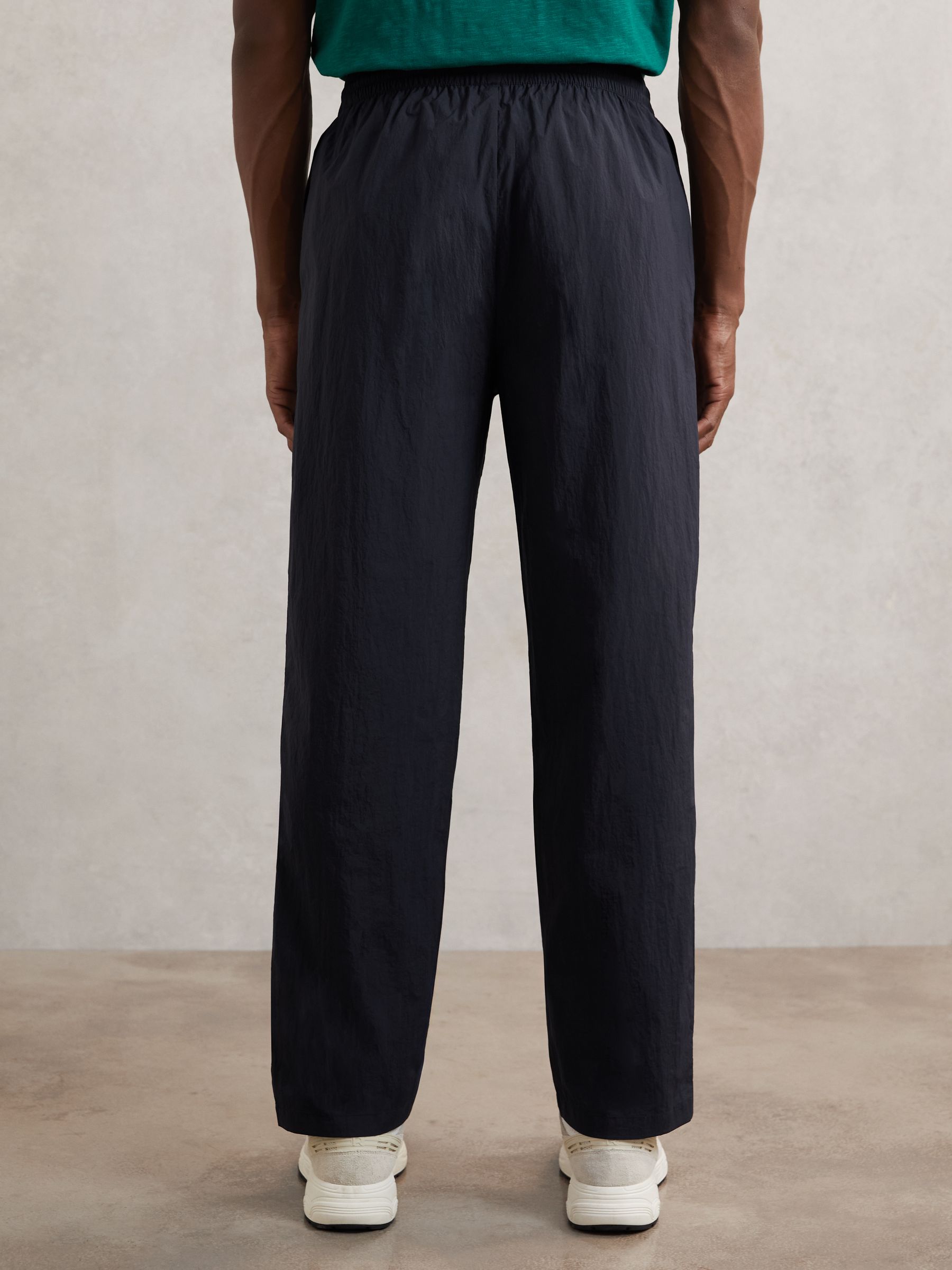 Les Deux Technical Logo Joggers in Dark Navy - Image 3 of 5