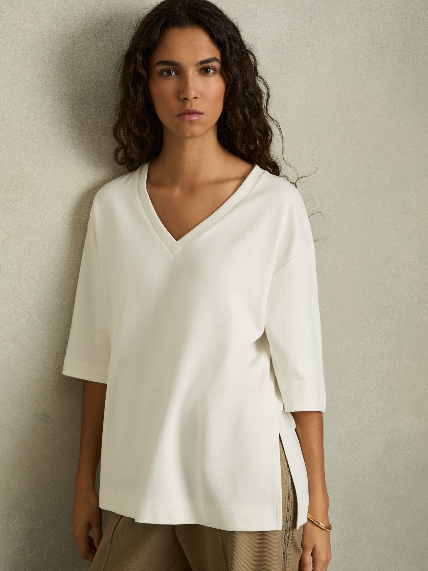 Stretch-Cotton Oversized V-Neck T-Shirt in White - Image 3 of 6