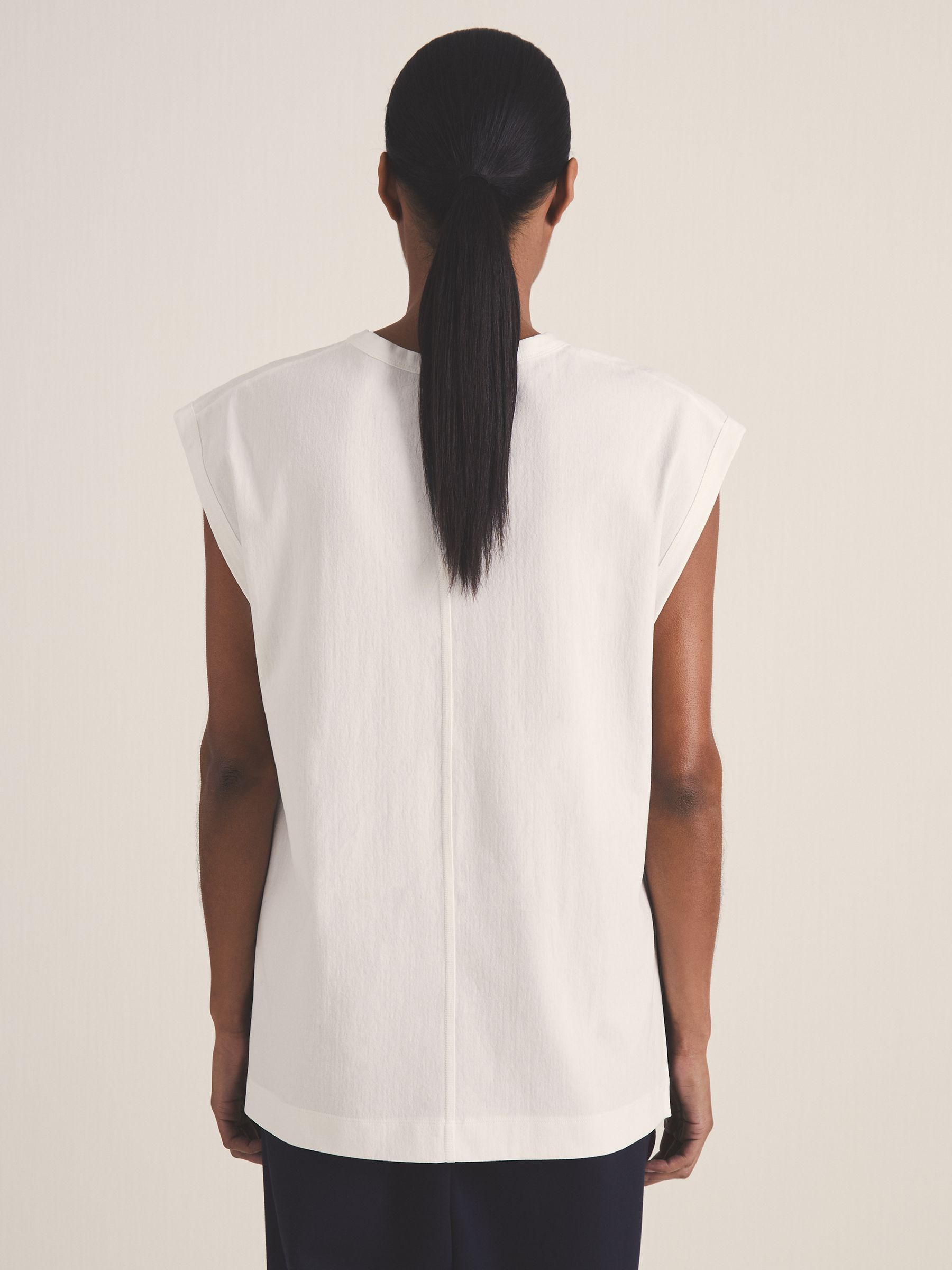 Reiss | Les 100 Ciels Oversize Vest in White - Image 5 of 6