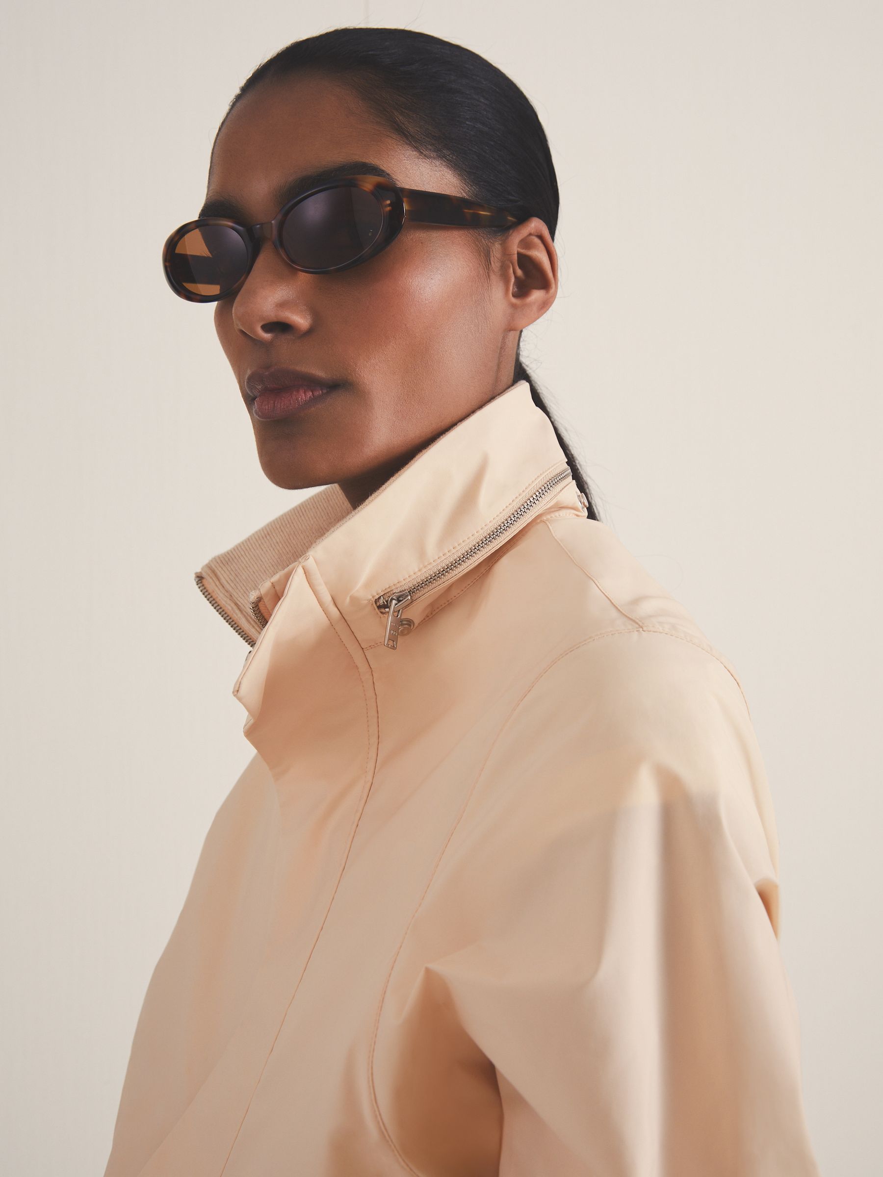 Reiss | Les 100 Ciels Technical Jacket in Neutral - Image 7 of 8