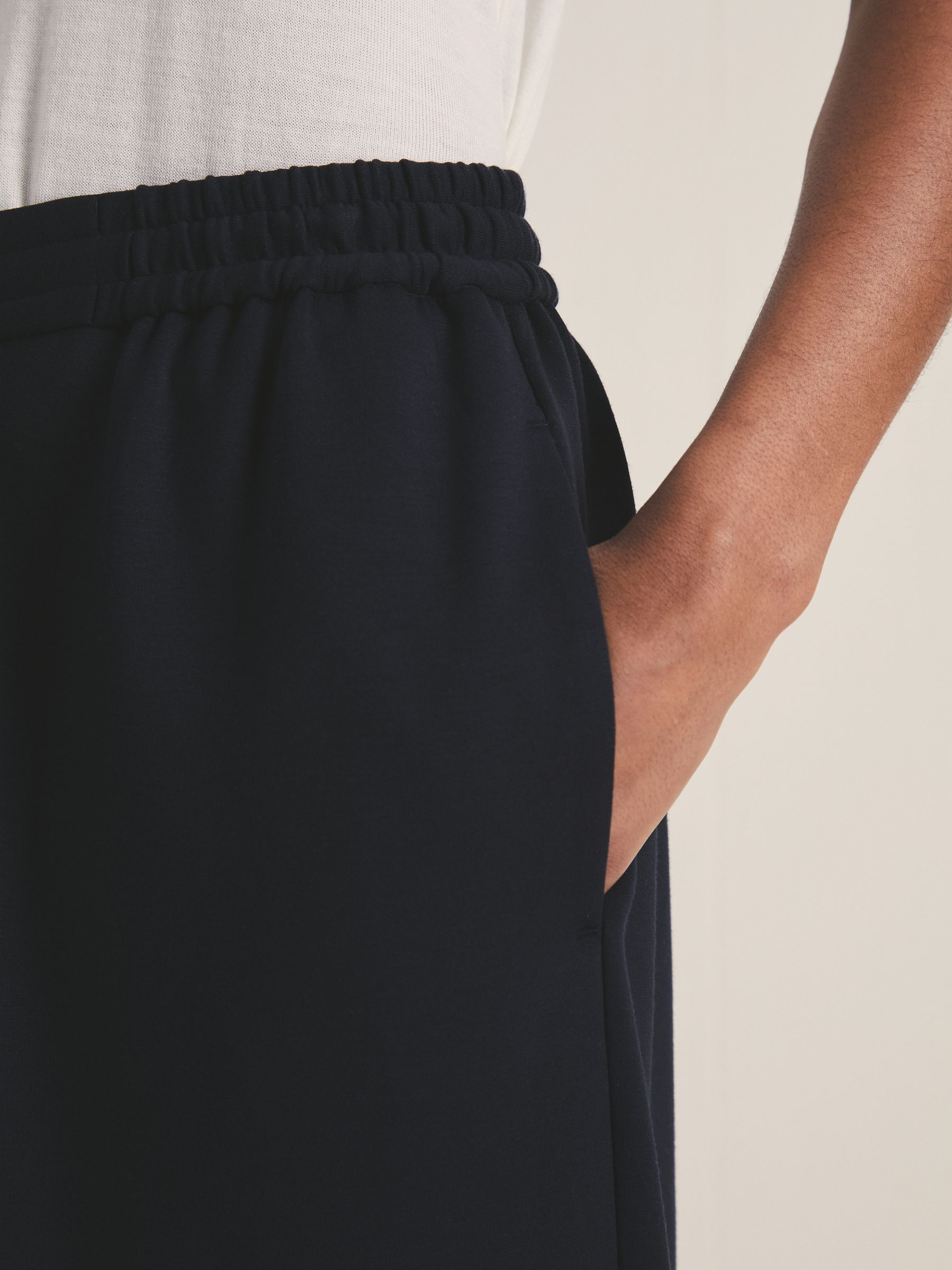 Reiss | Les 100 Ciels Wide-Leg Joggers in Navy - Image 3 of 6