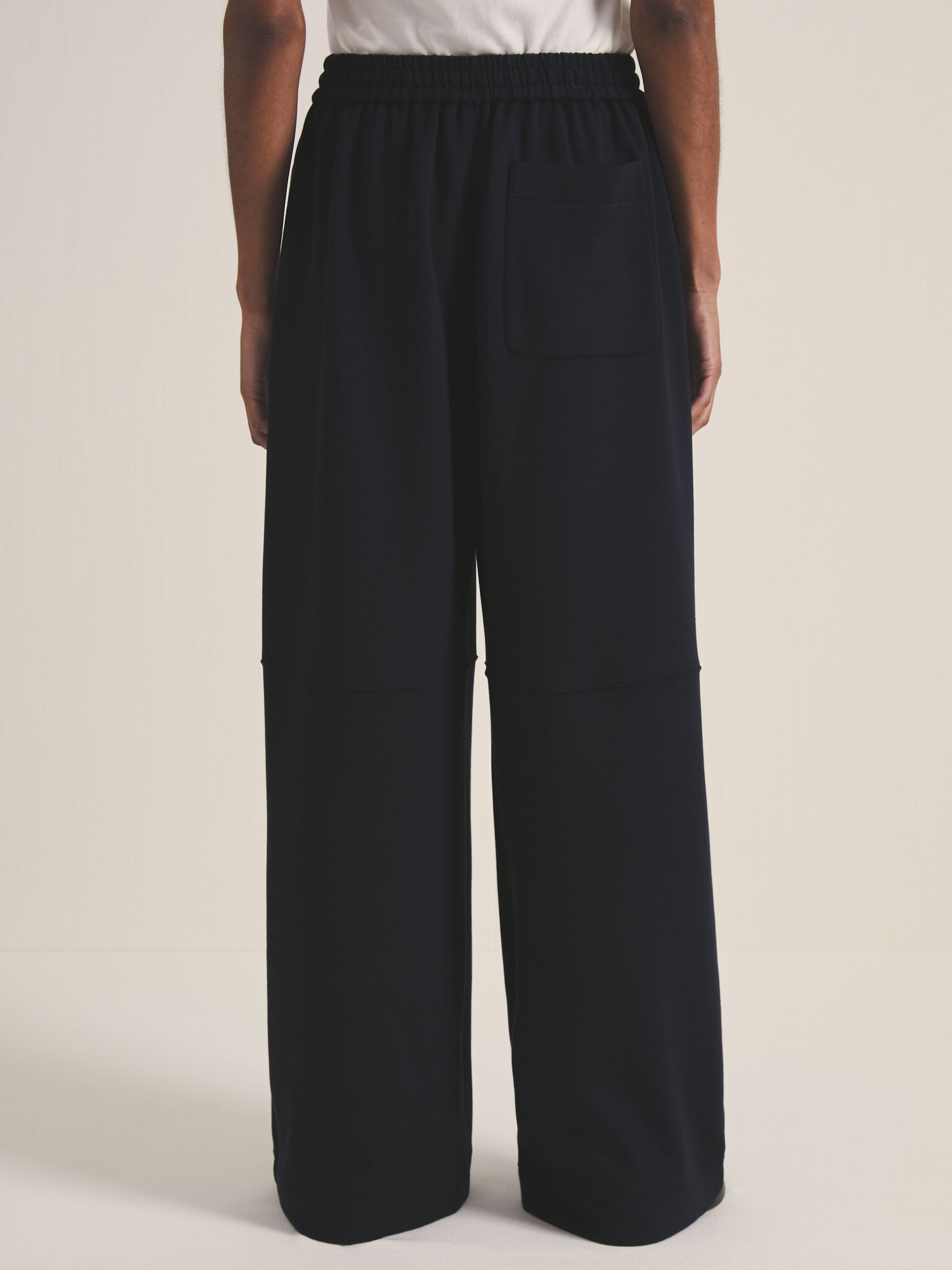 Reiss | Les 100 Ciels Wide-Leg Joggers in Navy - Image 5 of 6