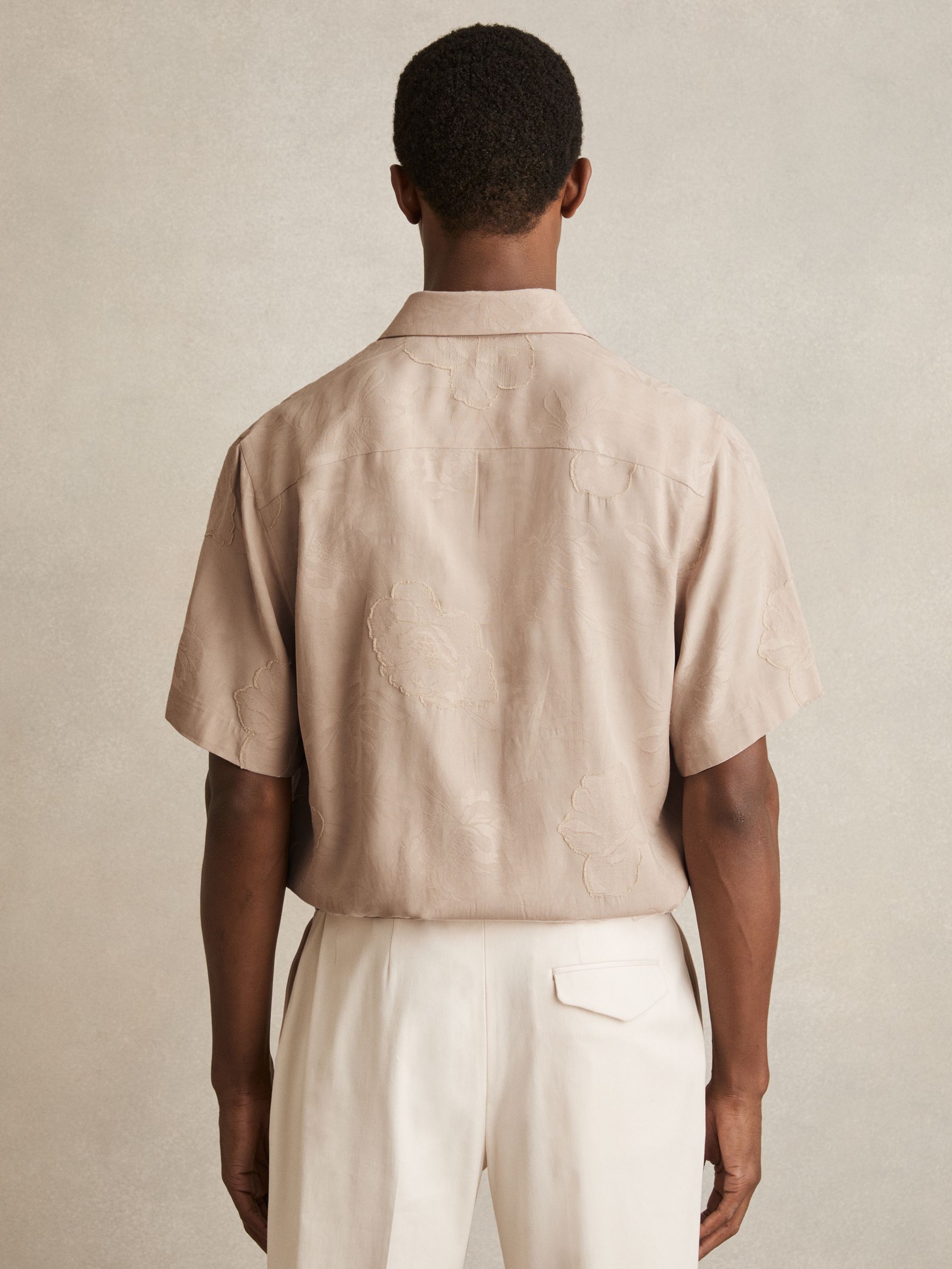 Floral-Jacquard Short-Sleeve Shirt in Oatmeal - Image 5 of 6