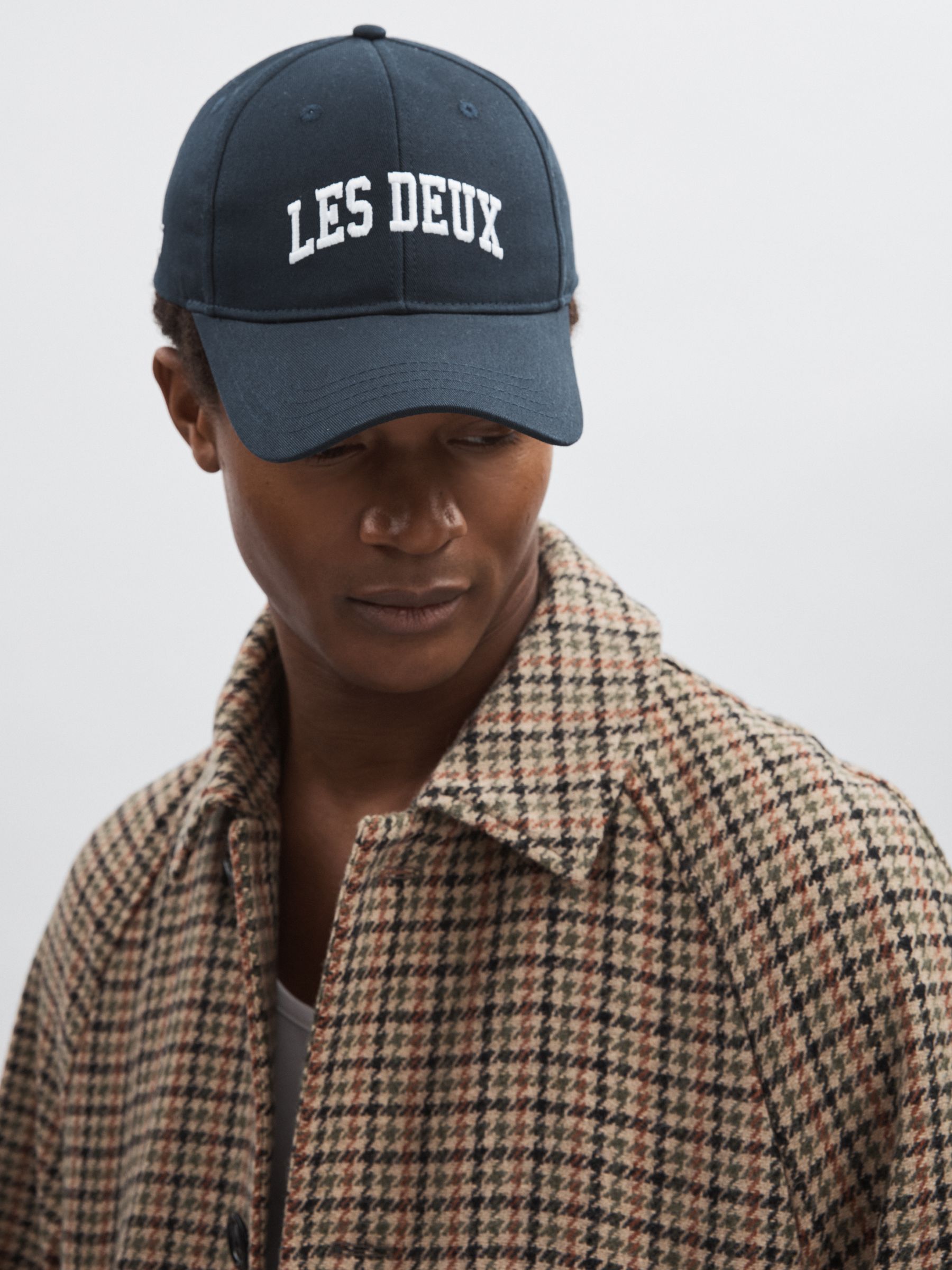 Les Deux Organic Cotton II Baseball Cap in Navy/White - Image 1 of 3