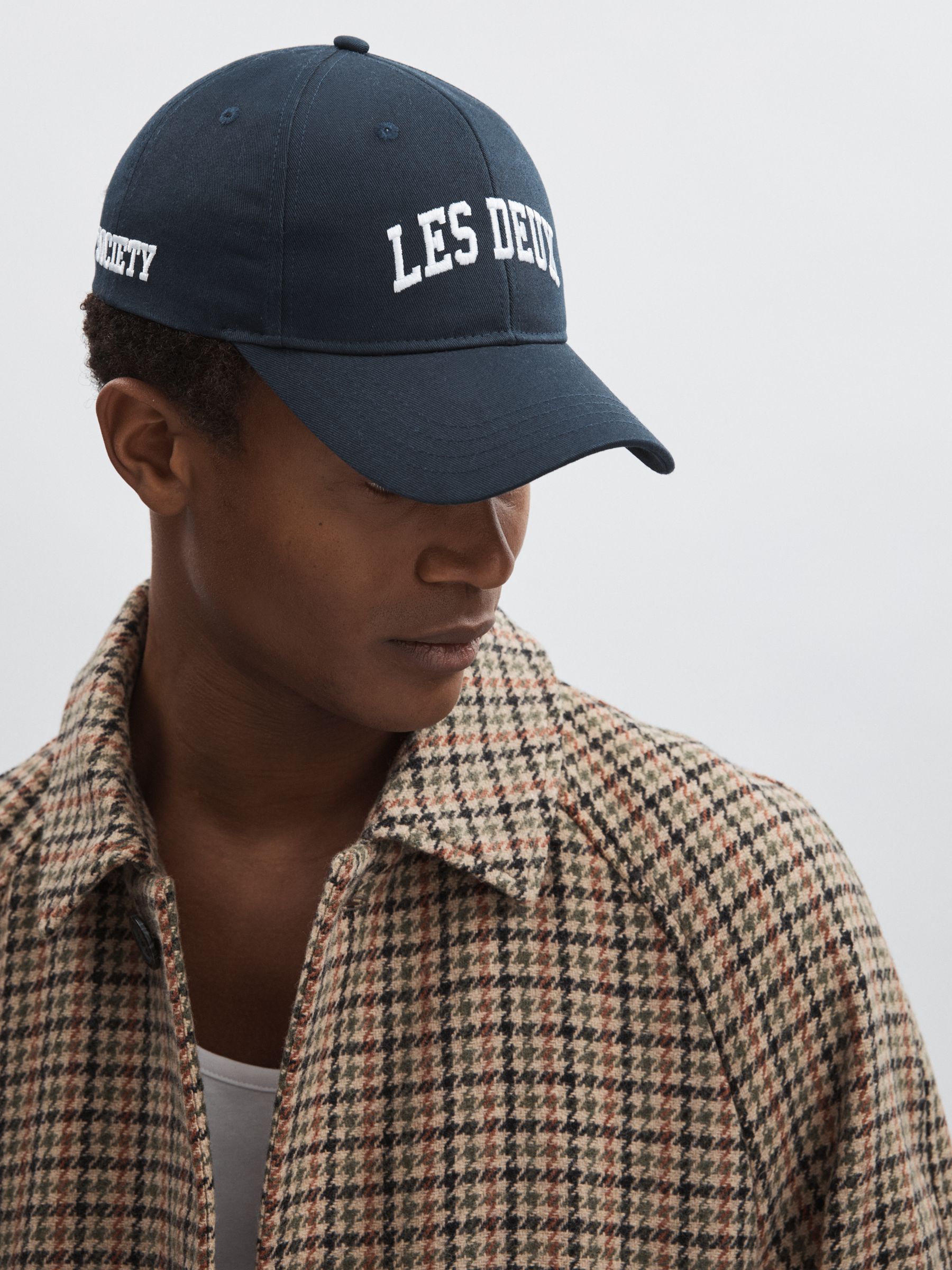 Les Deux Organic Cotton II Baseball Cap in Navy/White - Image 2 of 3