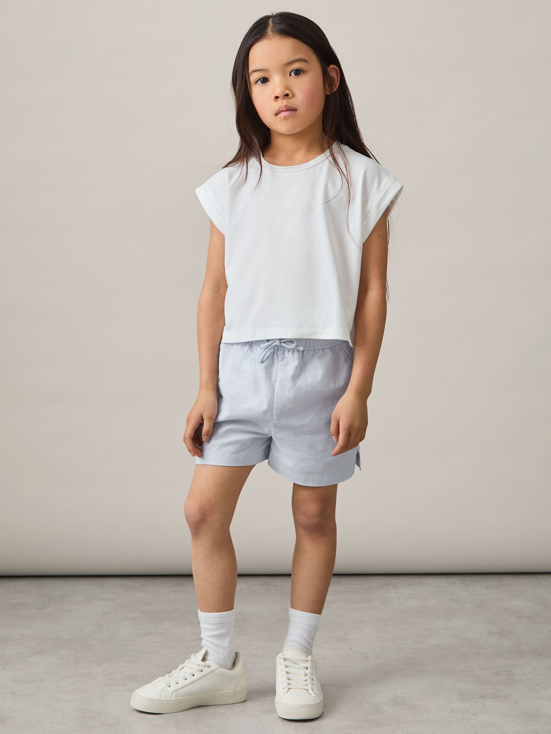 Cotton-Linen Drawstring Shorts in Soft Blue - Image 3 of 4