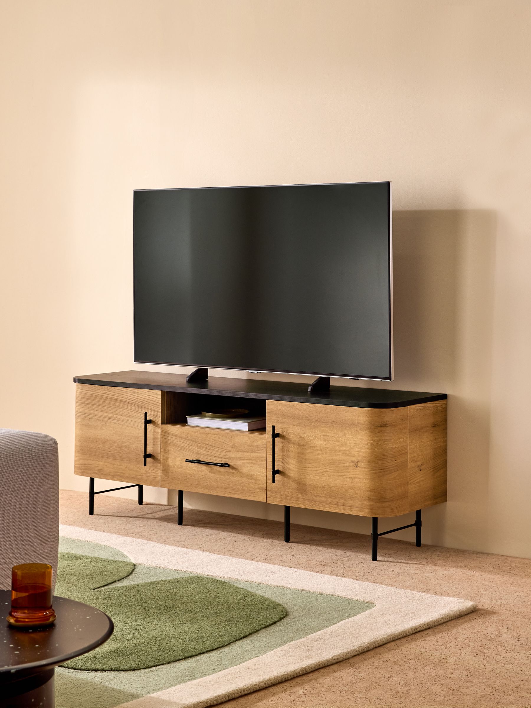 Zeke Wide Up to 58 Inch TV Unit in Oak Effect - Image 2 of 6 Zeke Wide Up to 58 Inch TV Unit in Oak Effect - Image 2 of 6