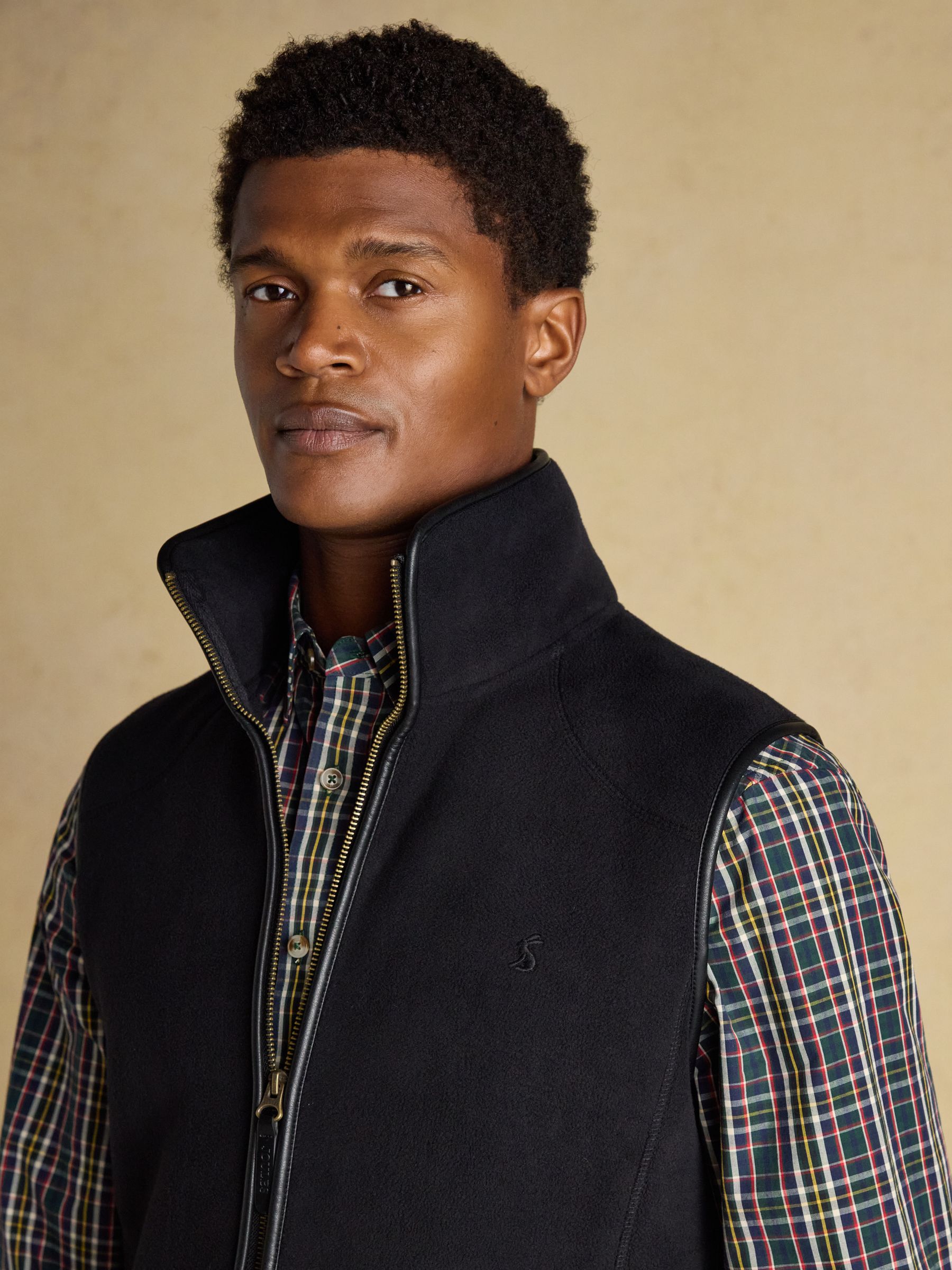 Heritage Fleece Black Gilet - Image 5 of 11