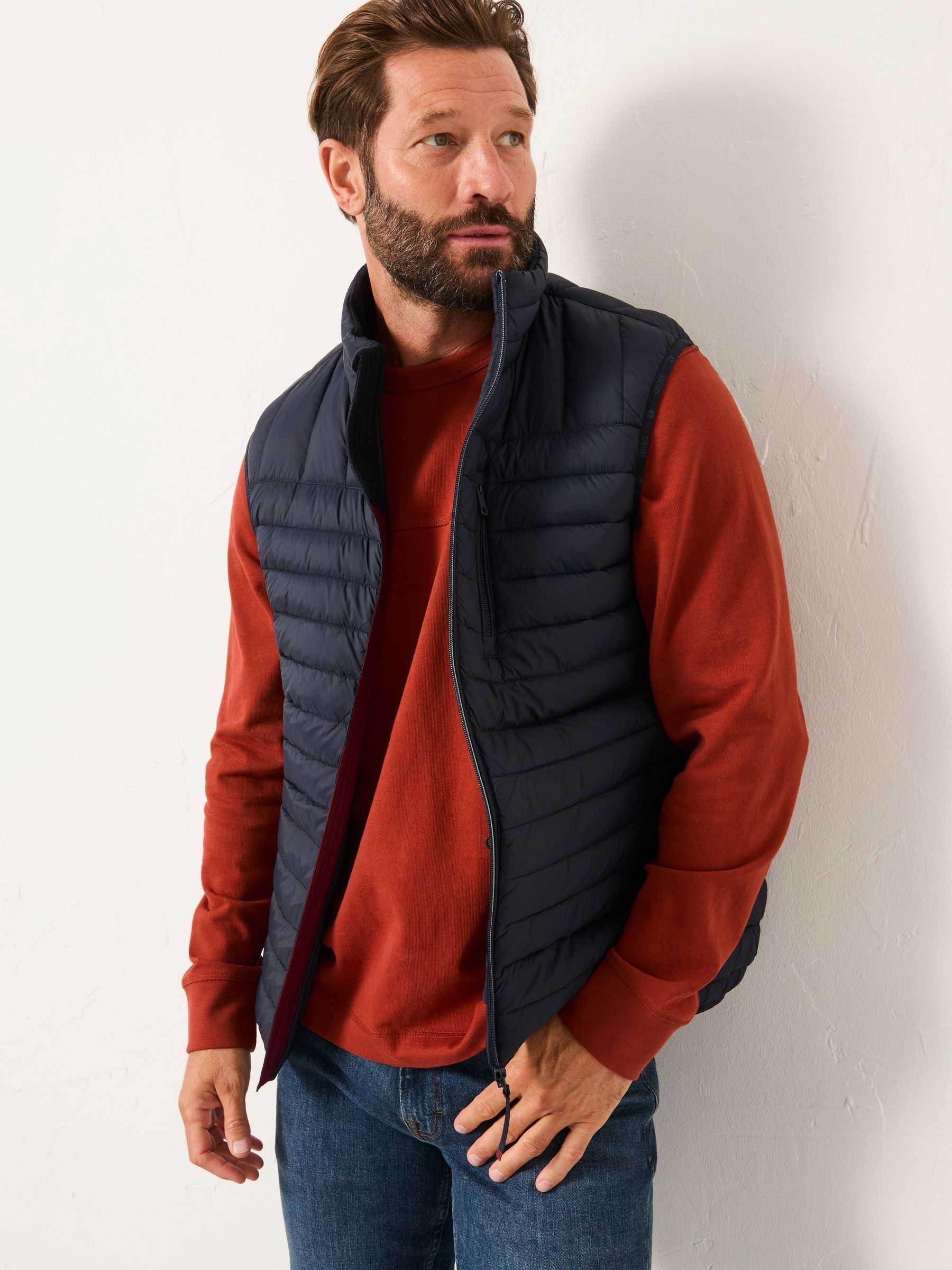 uさま専用　Little suzie Cut Out Padded Gilet Dartmouth Navy Padded Gilet | FatFace USA