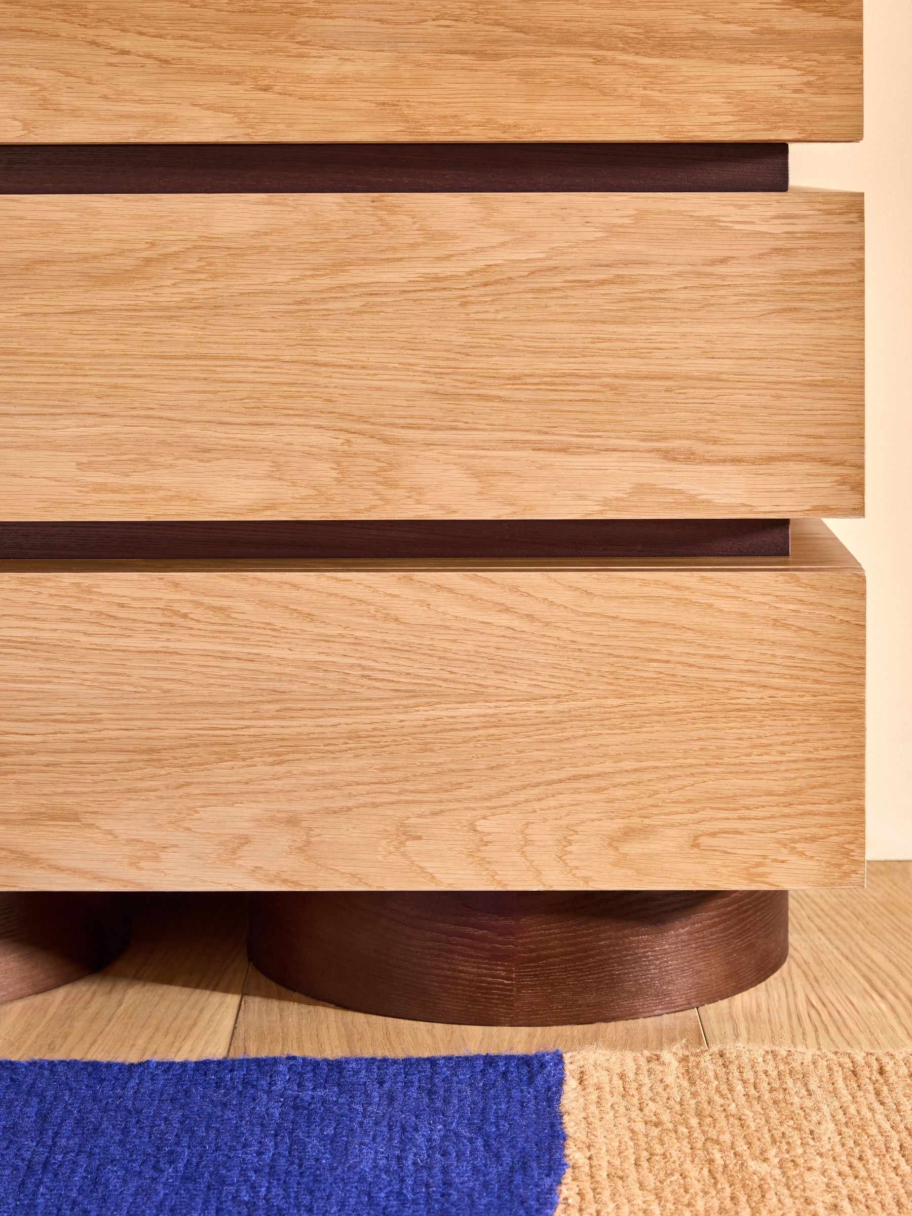 Bern 3 Drawer Chest of Drawers in Oak - Image 3 of 5